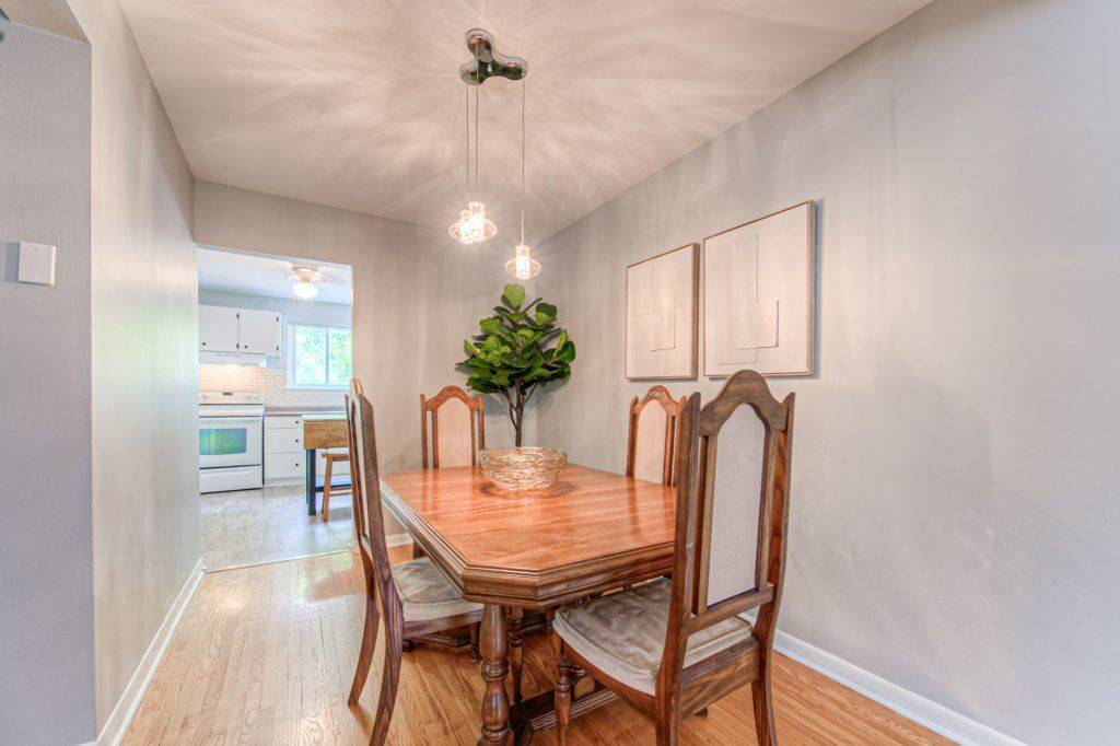 Burlington, ON L7L 3T1,5503 Schueller CRES