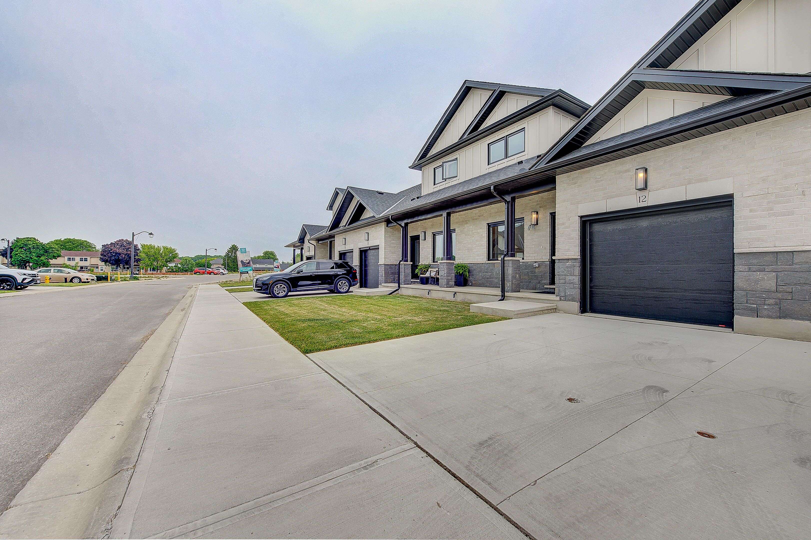St. Clair, ON N0N 1G0,214 ST CLAIR BLVD #46