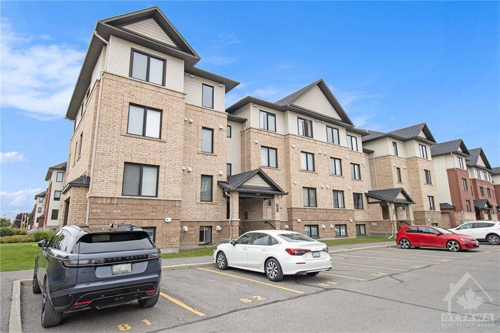 Orleans - Cumberland And Area, ON K4A 0M5,105 BLUESTONE PRIVATE N/A #1