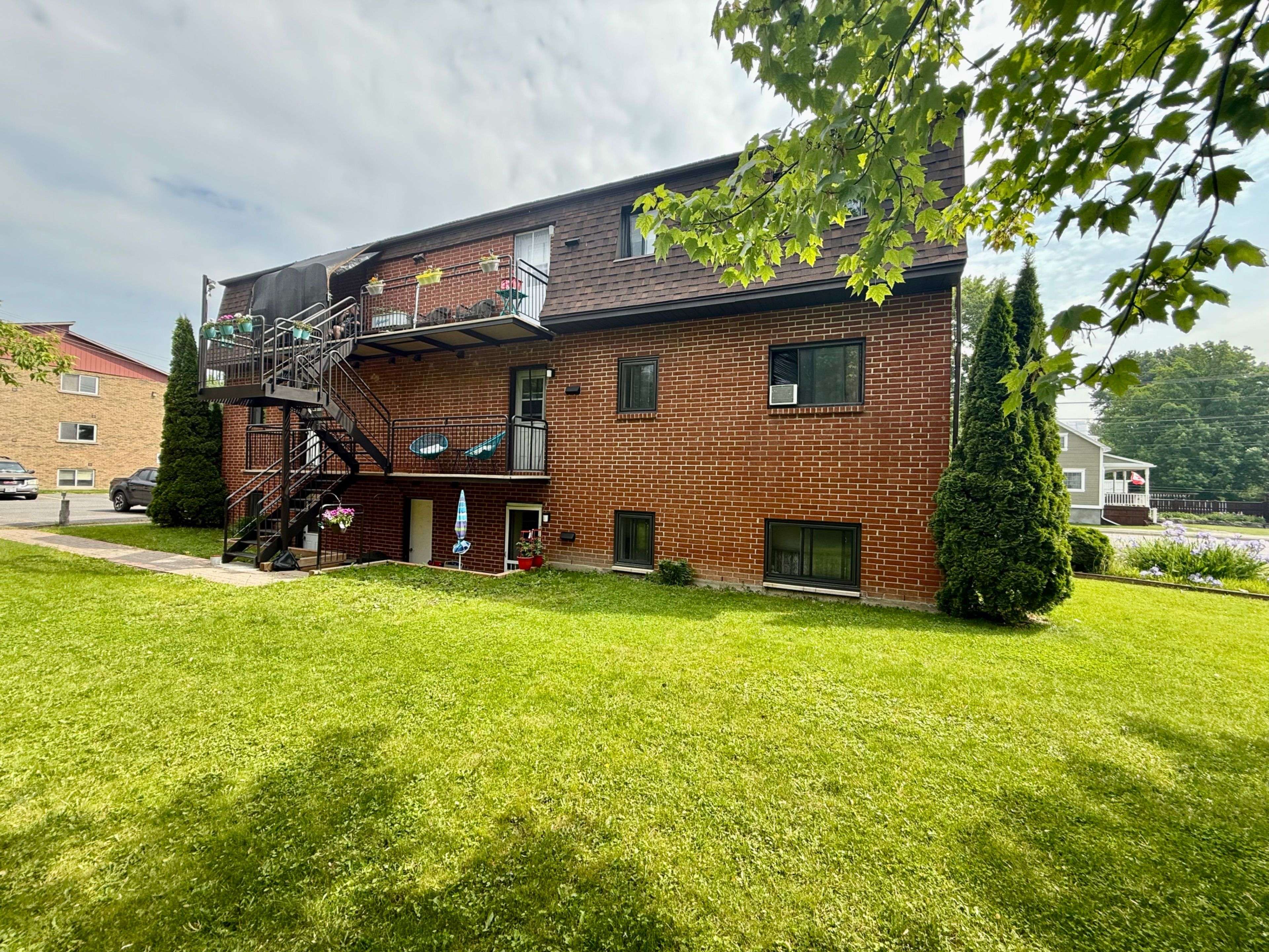South Glengarry, ON K0C 1N0,124 Military RD N