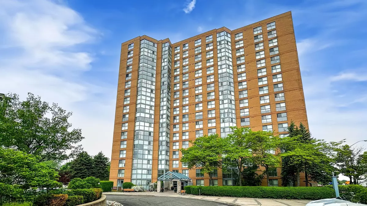 Toronto E08, ON M1J 3N4,90 Dale AVE #904