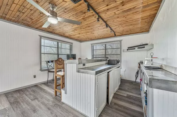 De Leon, TX 76444,141 S Pittman Street