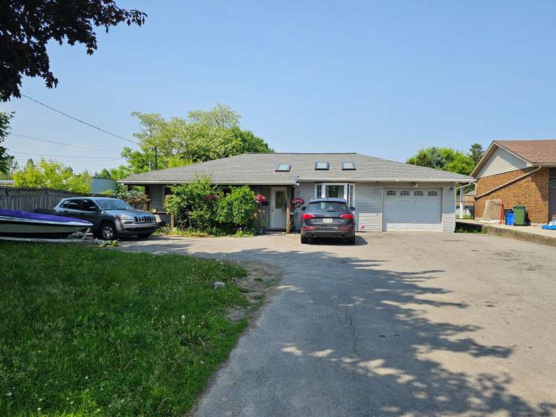 8506 Twenty RD, Hamilton, ON L9B 1H6