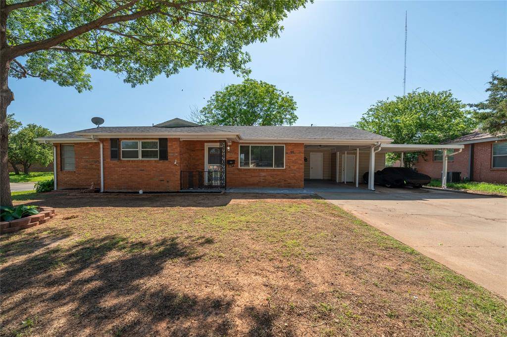 Wichita Falls, TX 76309,2032 Gloria Lane