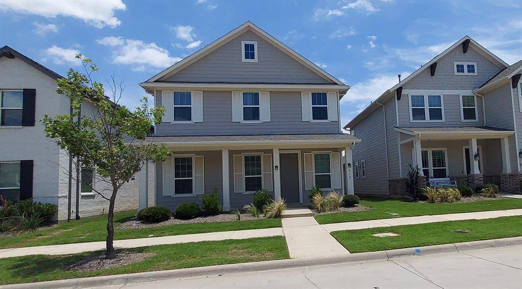913 E Market Square, Northlake, TX 76247