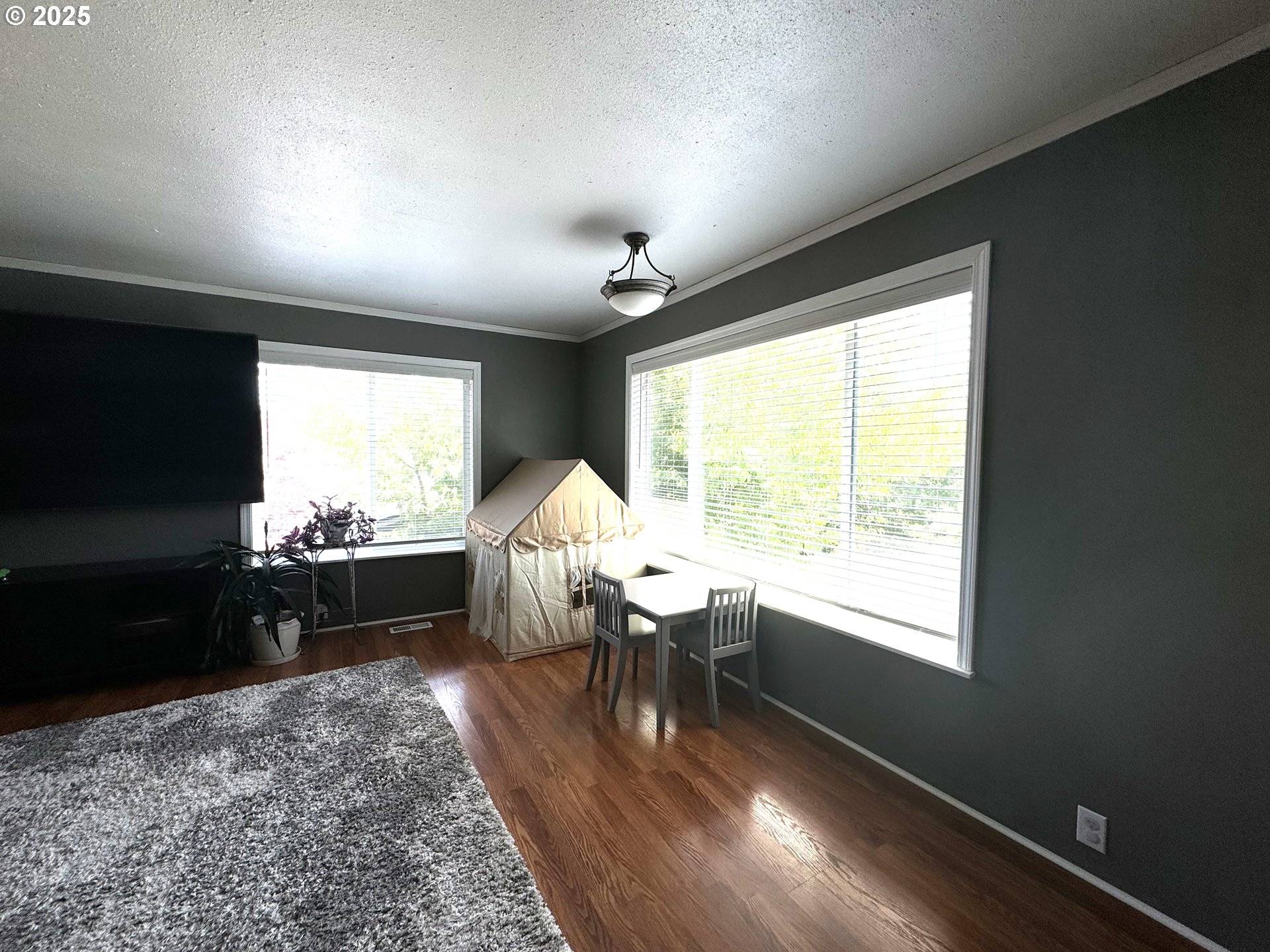 Canyonville, OR 97417,611 FAIRCHILD ST