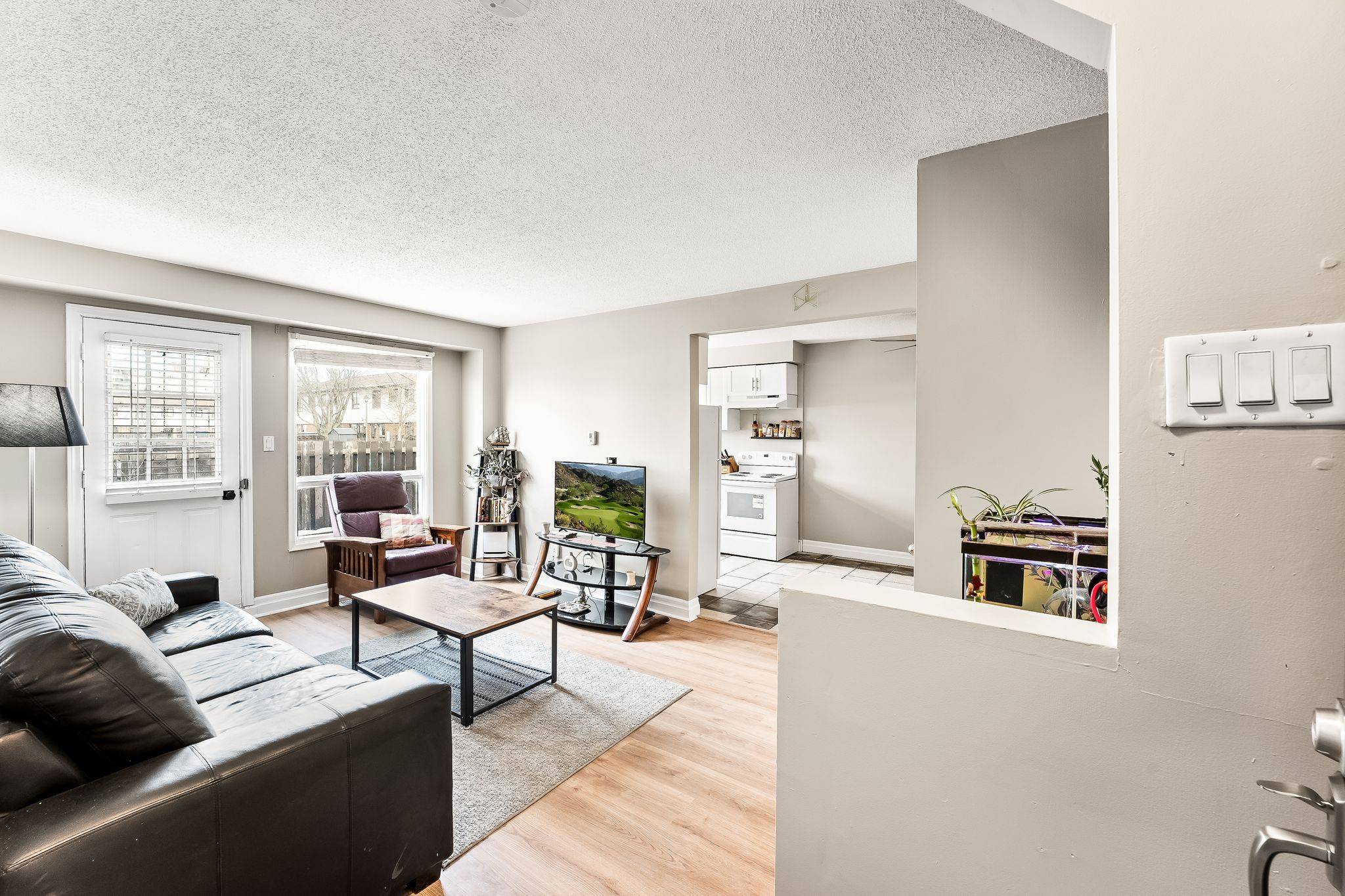 Oshawa, ON L1J 6E8,960 Glen ST #84