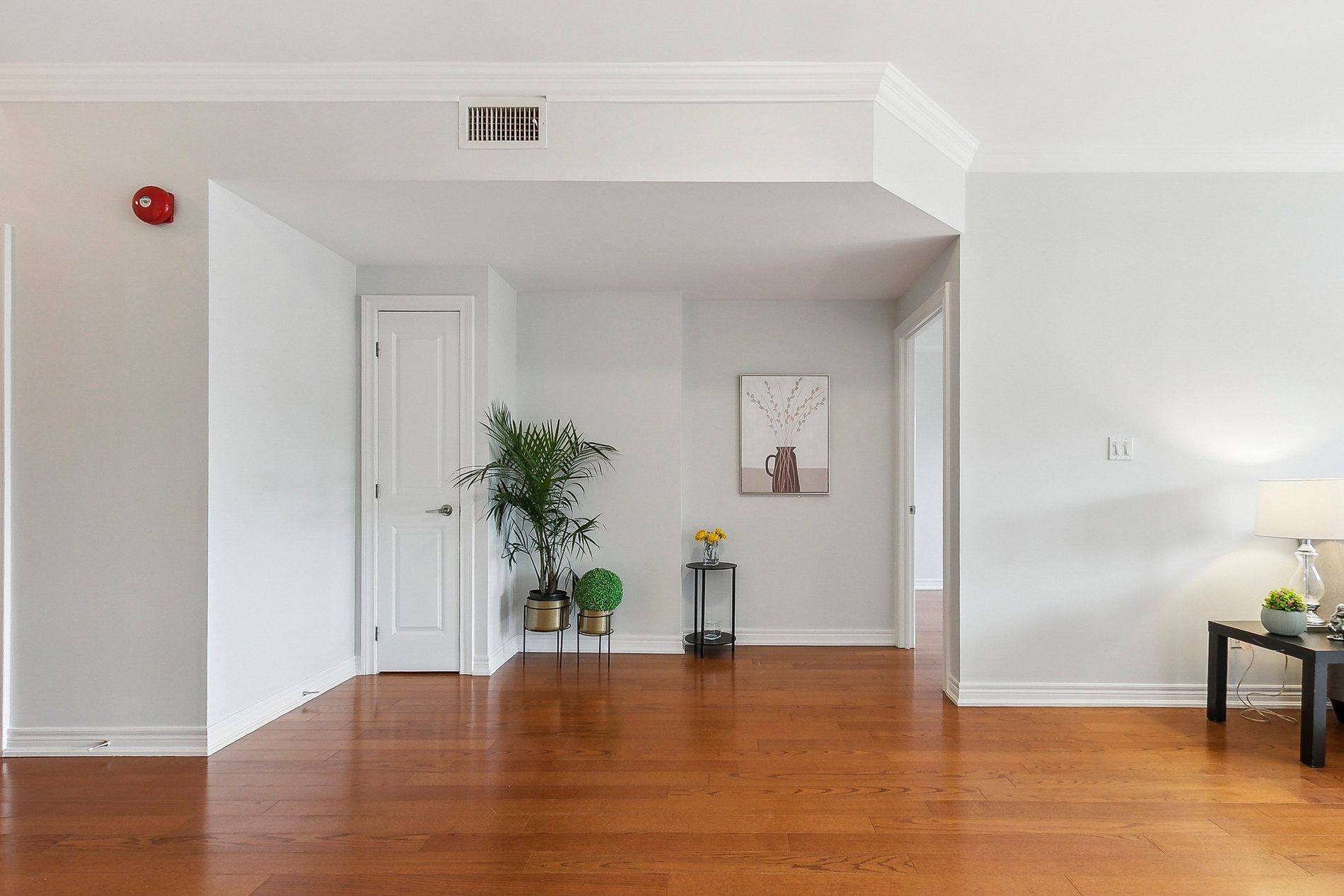 Toronto E02, ON M4E 3L8,1 Lawlor AVE #206