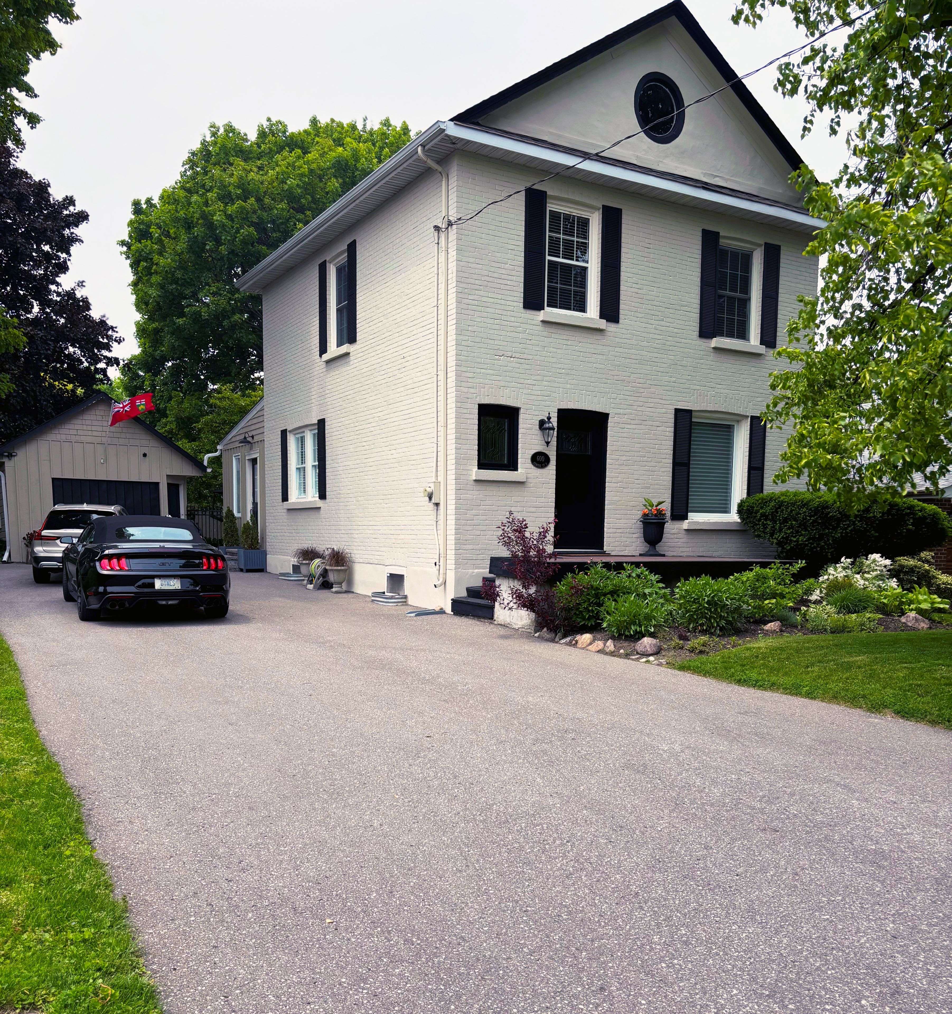 600 Centre ST N, Whitby, ON L1N 4T6