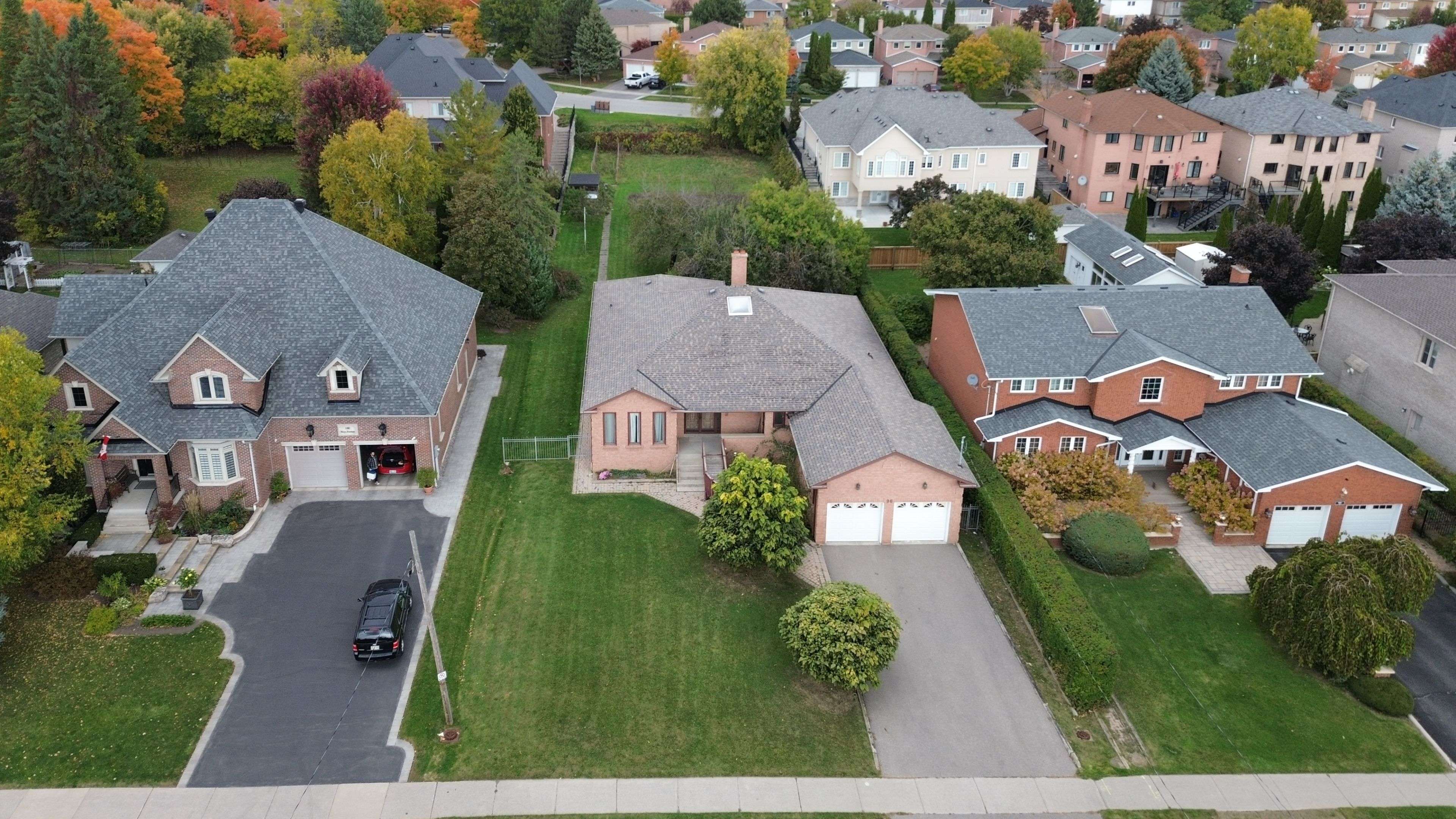 Richmond Hill, ON L4C 3S6,96 May AVE S