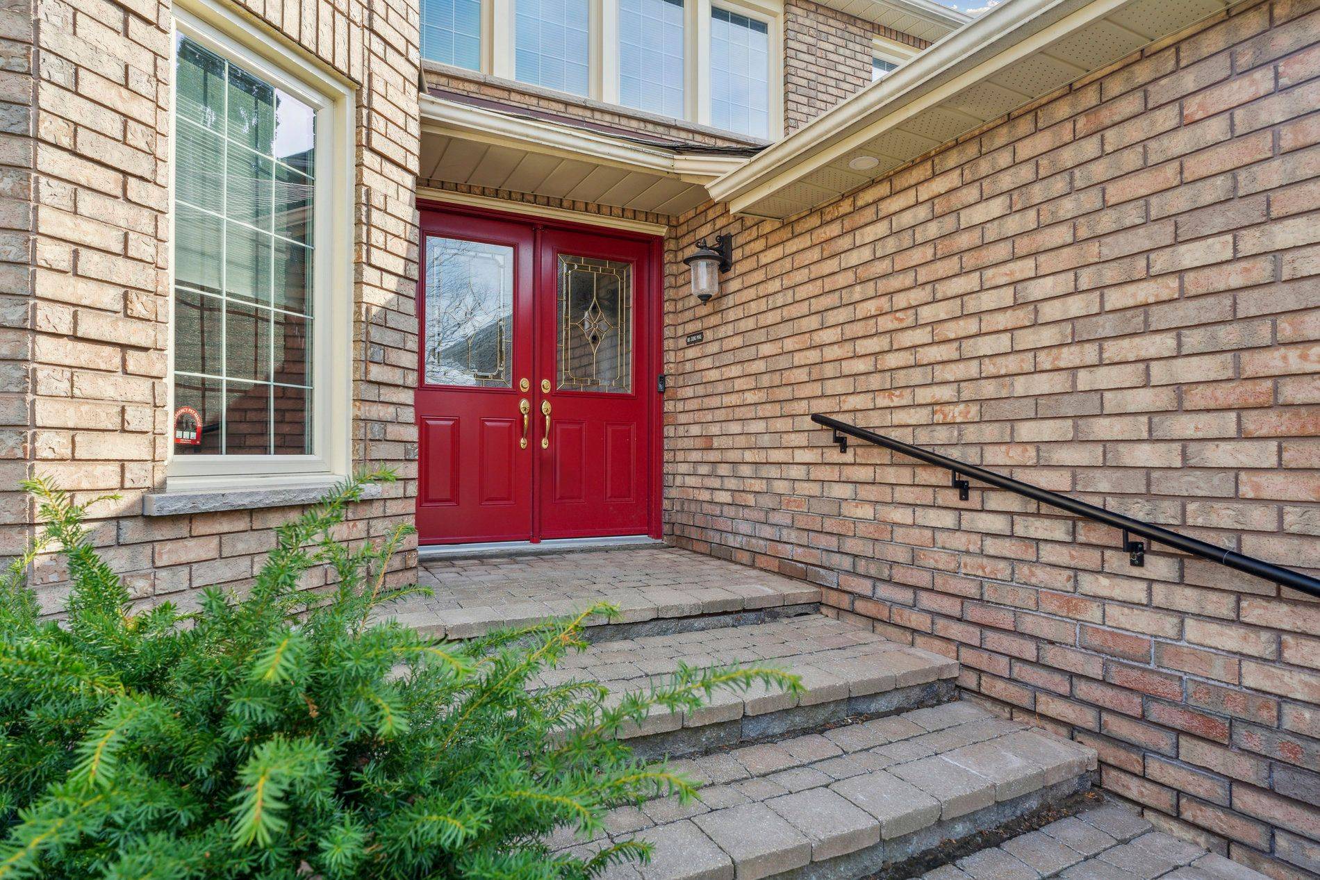 41 Goldsmith CRES, Newmarket, ON L3X 1R4