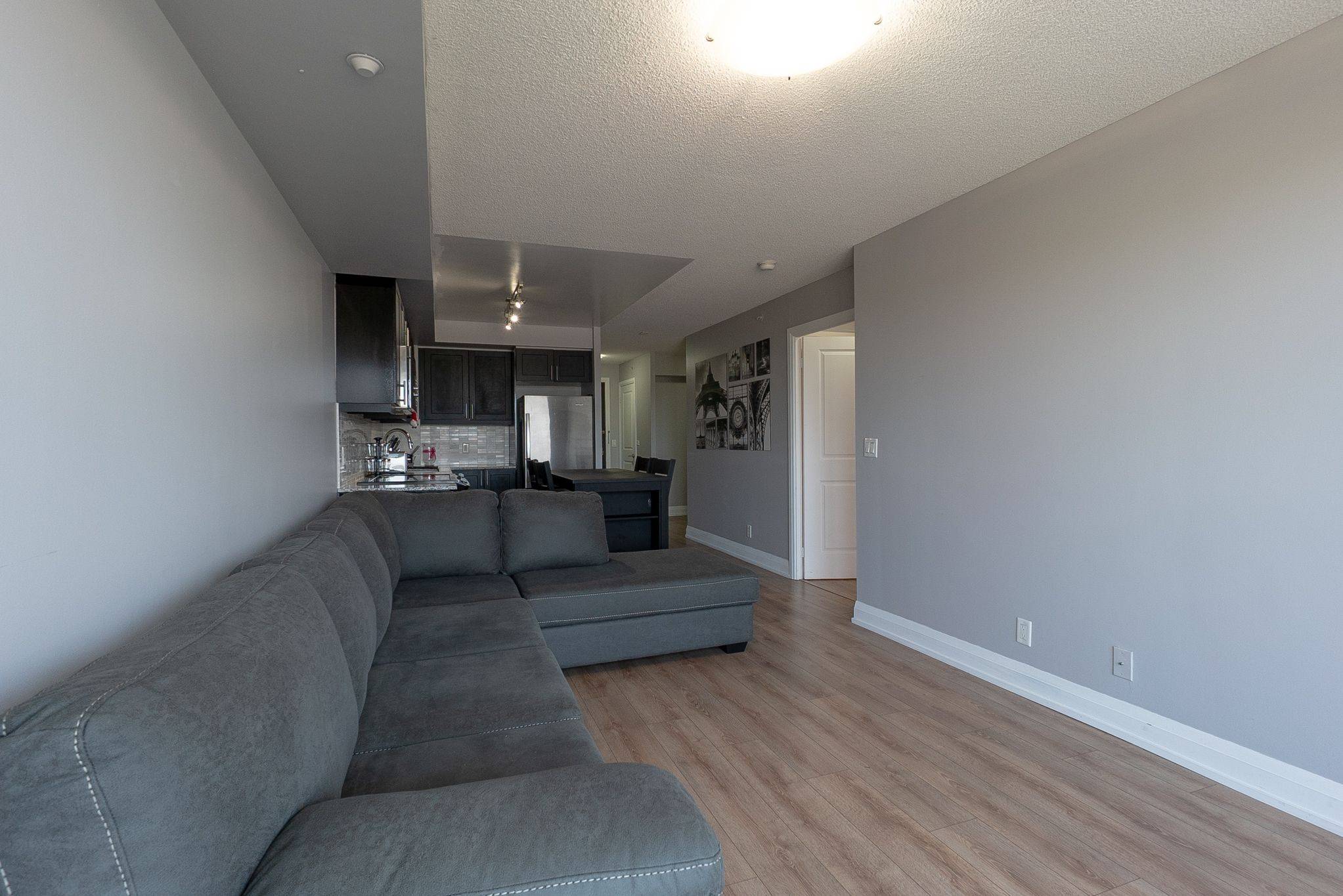 Richmond Hill, ON L4B 0C7,376 Highway 7 N/A E #525