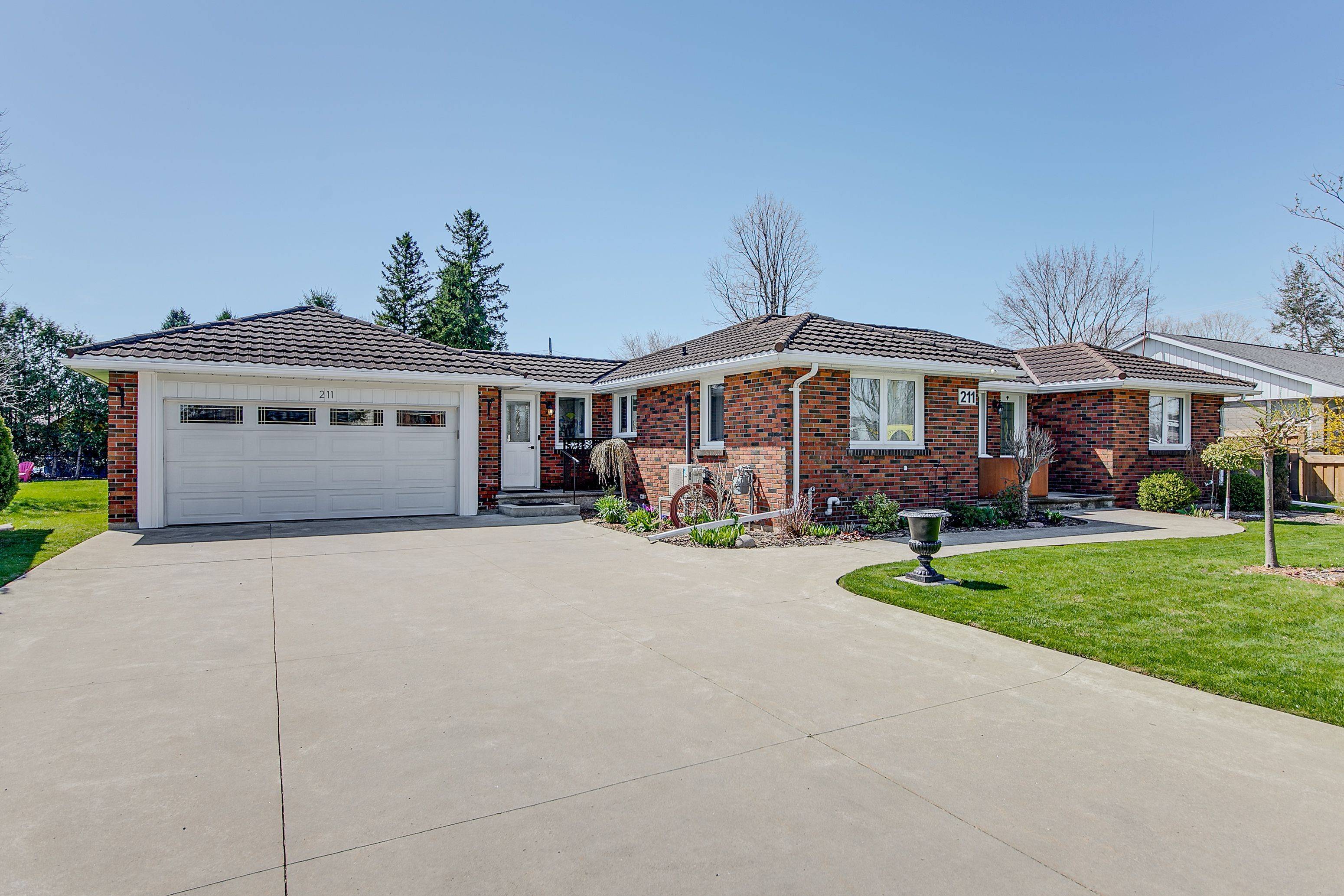 211 Albert ST, New Tecumseth, ON L9R 1B6