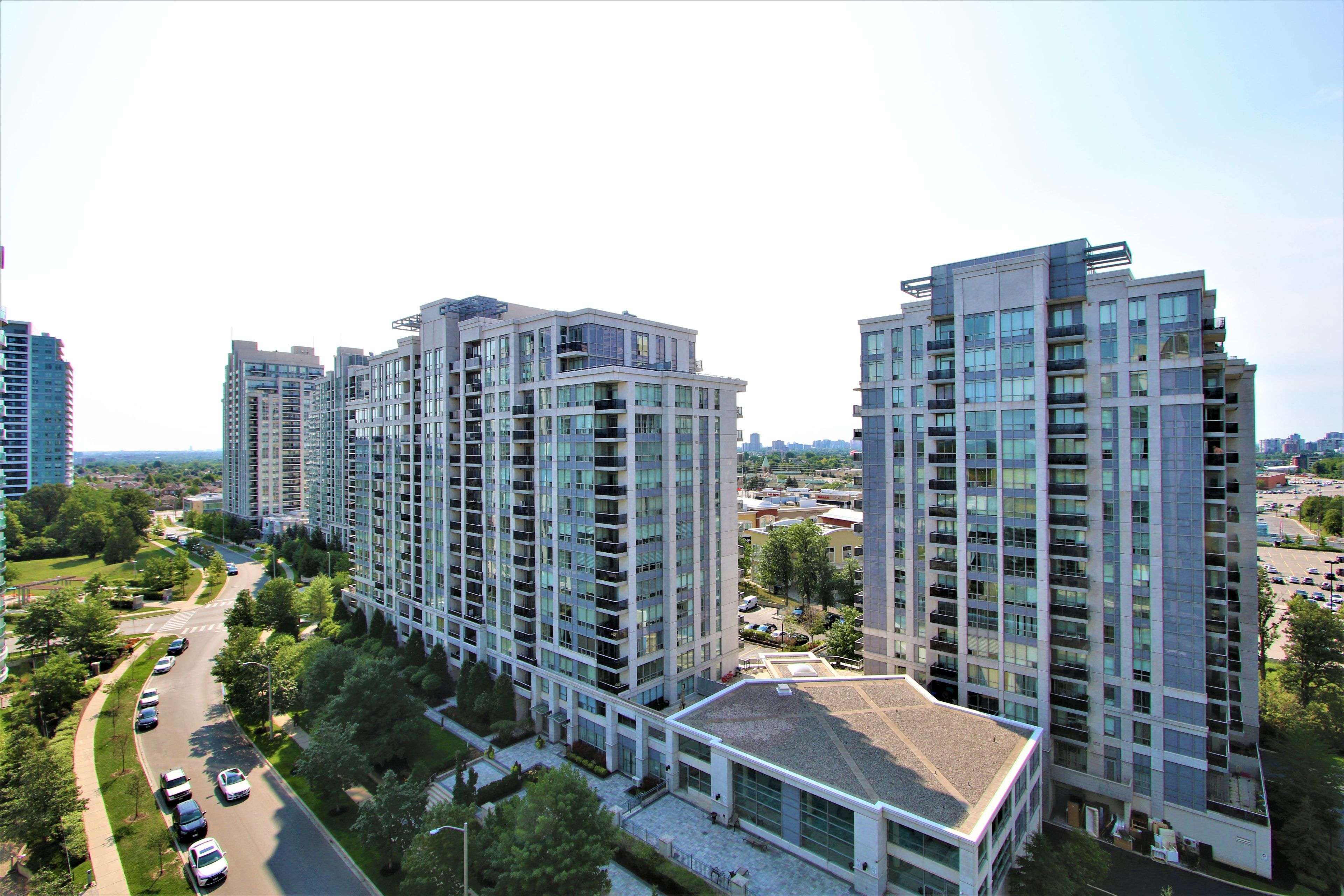 30 North Park RD #619, Vaughan, ON L4J 0G6