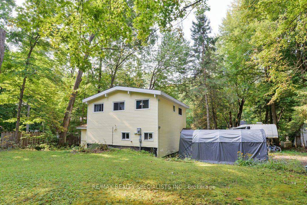 Ramara, ON L0K 2B0,7468 Ash CRES