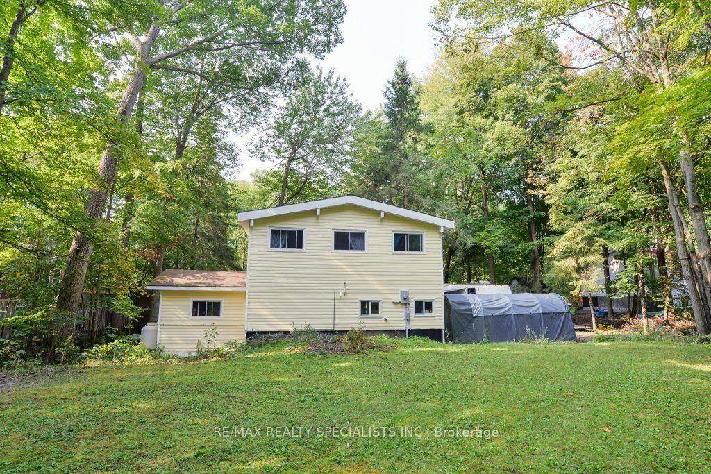 Ramara, ON L0K 2B0,7468 Ash CRES