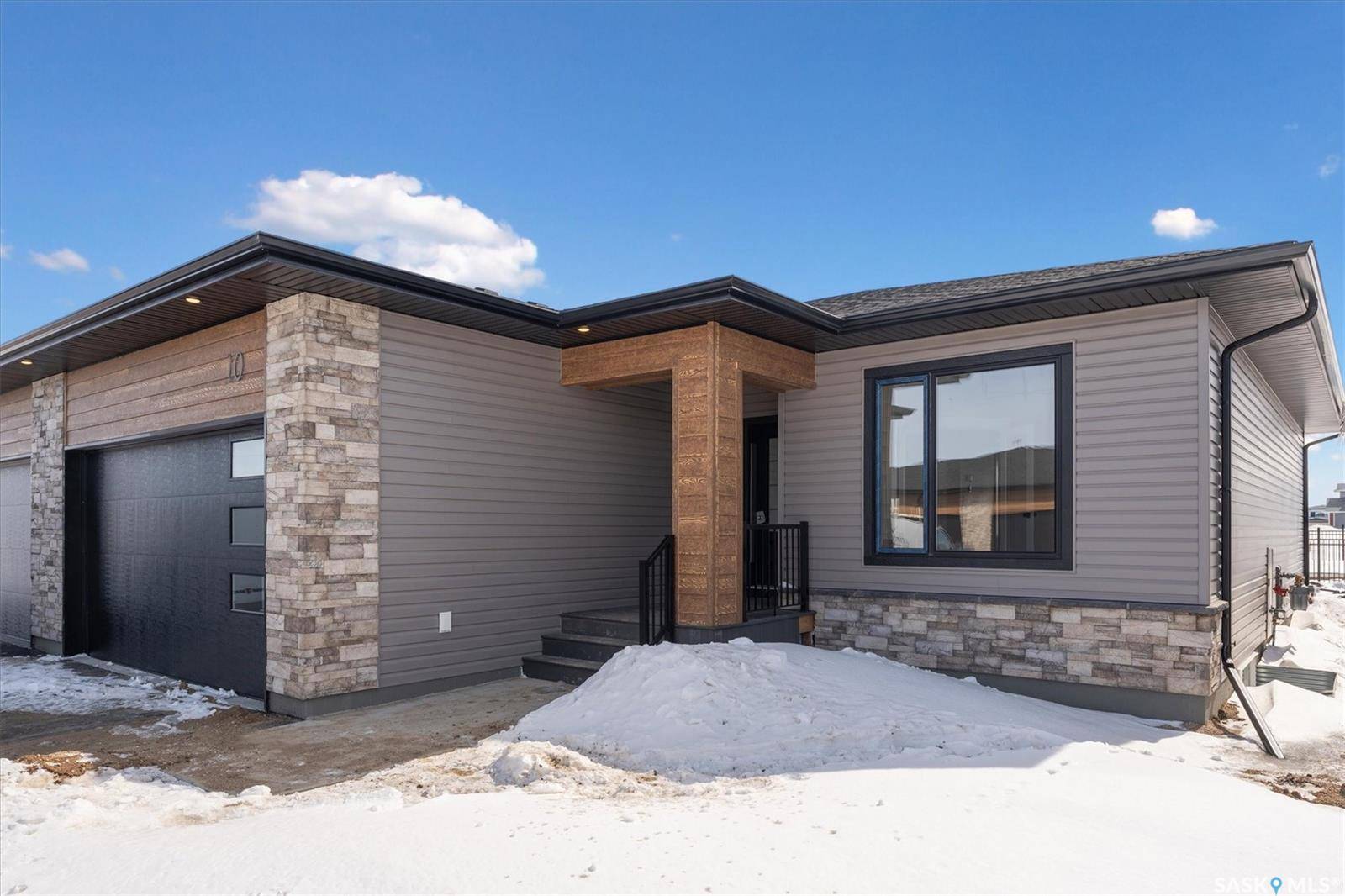 515 Delainey ROAD #10, Saskatoon, SK S7V 1V5