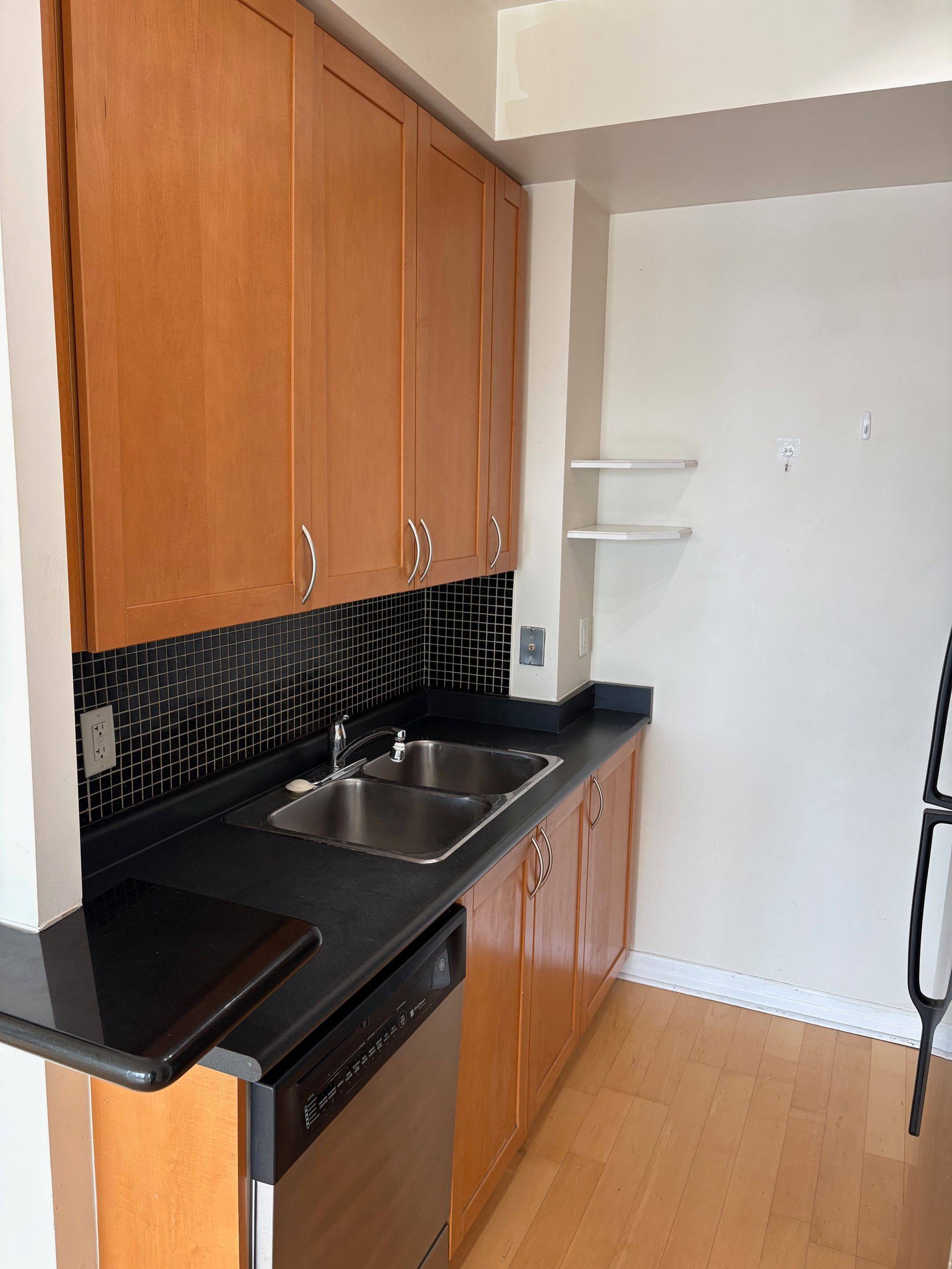 Mississauga, ON L5B 4N2,3939 Duke of York BLVD #2904