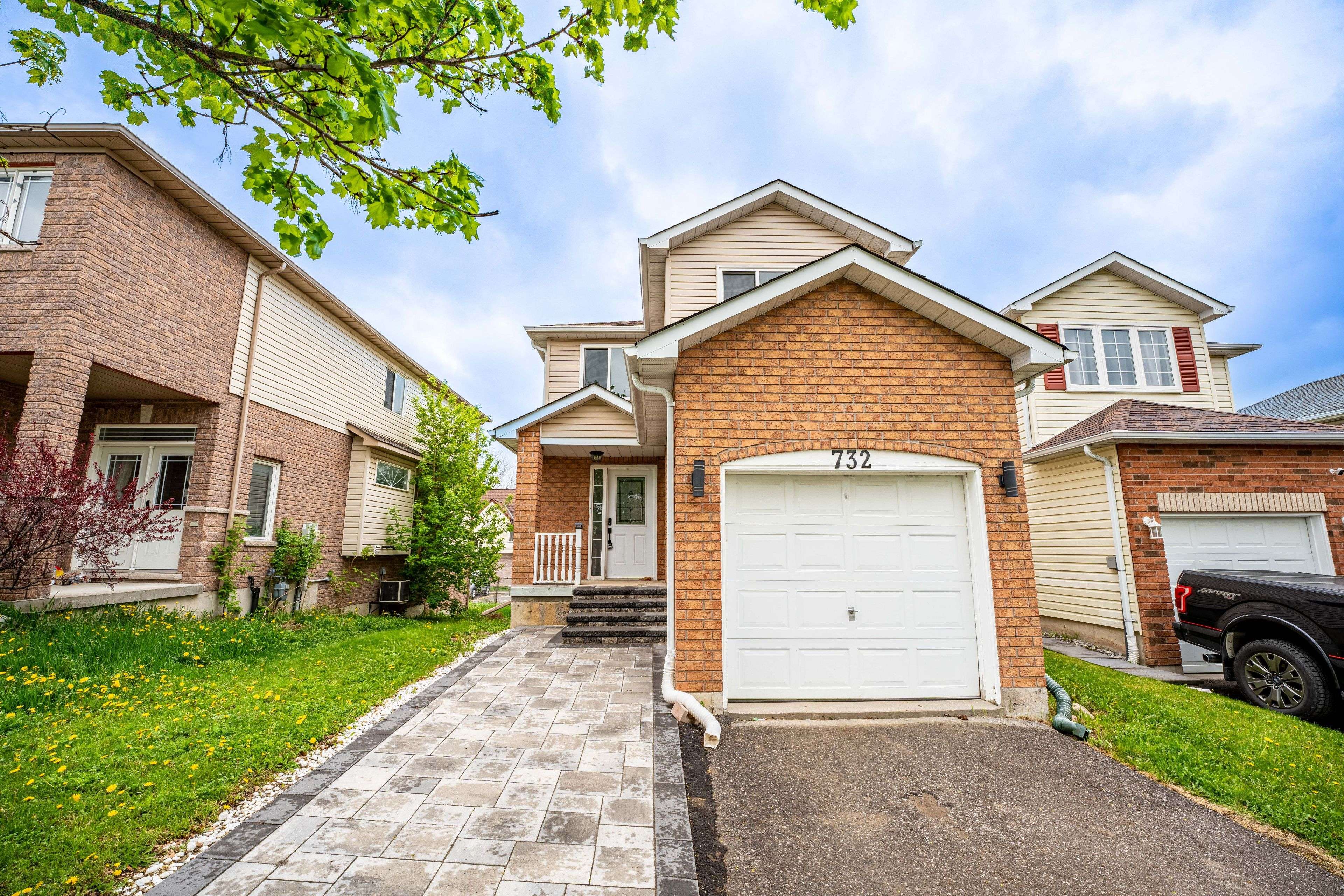 732 Trailview DR, Peterborough South, ON K9J 8P2