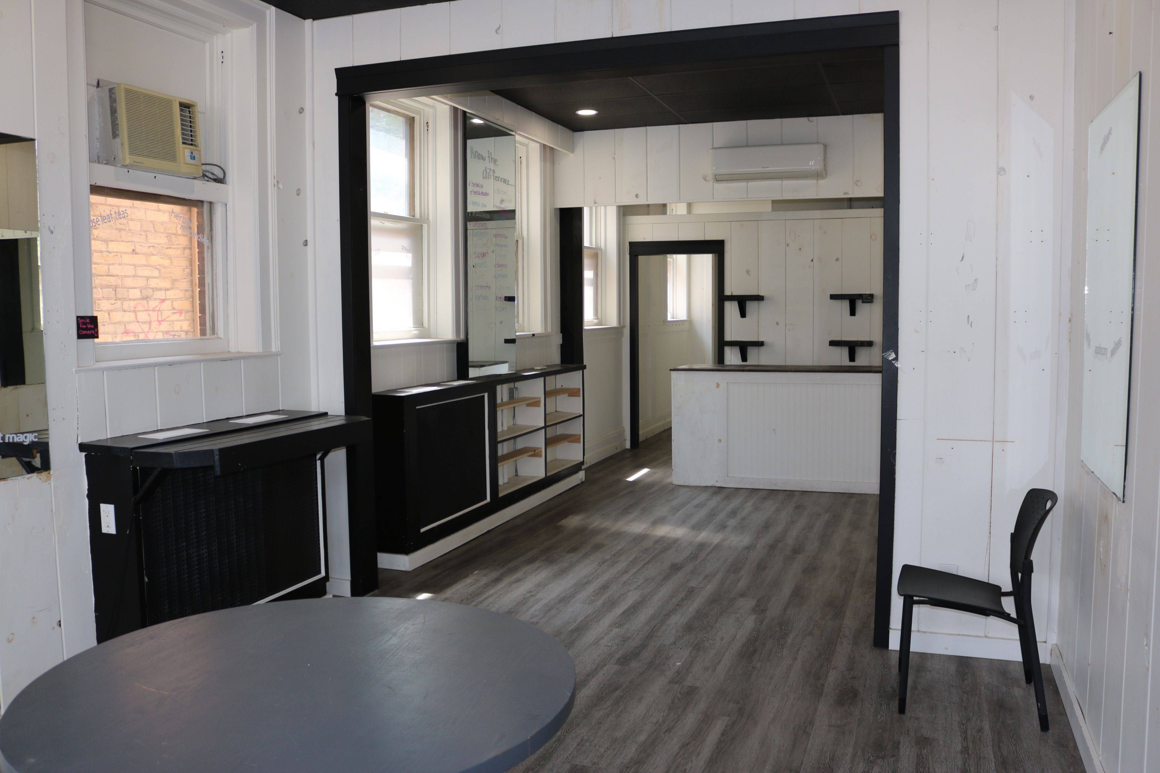 St. Thomas, ON N5P 1C4,548 Talbot ST