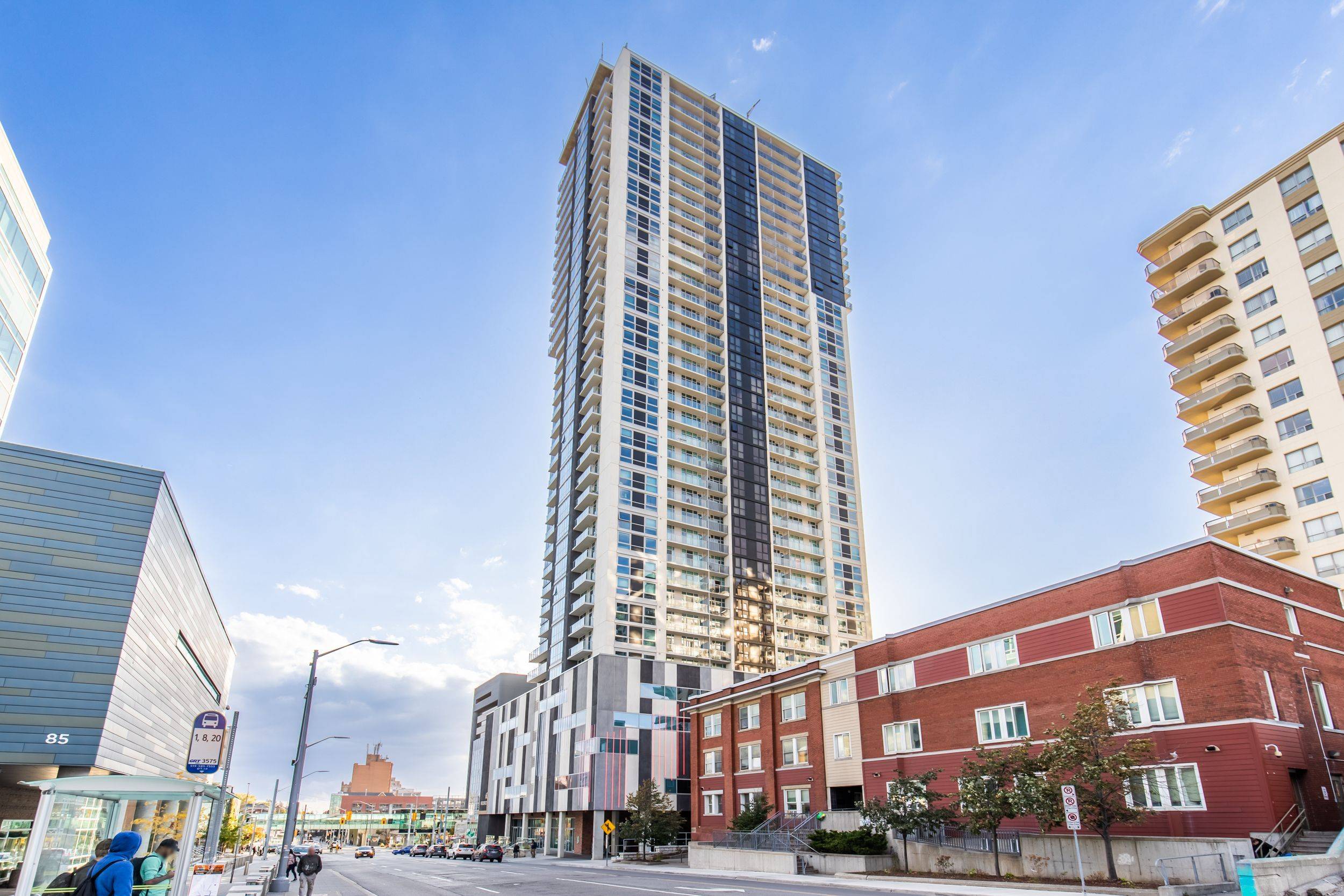 60 Frederick ST #3908, Kitchener, ON N2H 2L7