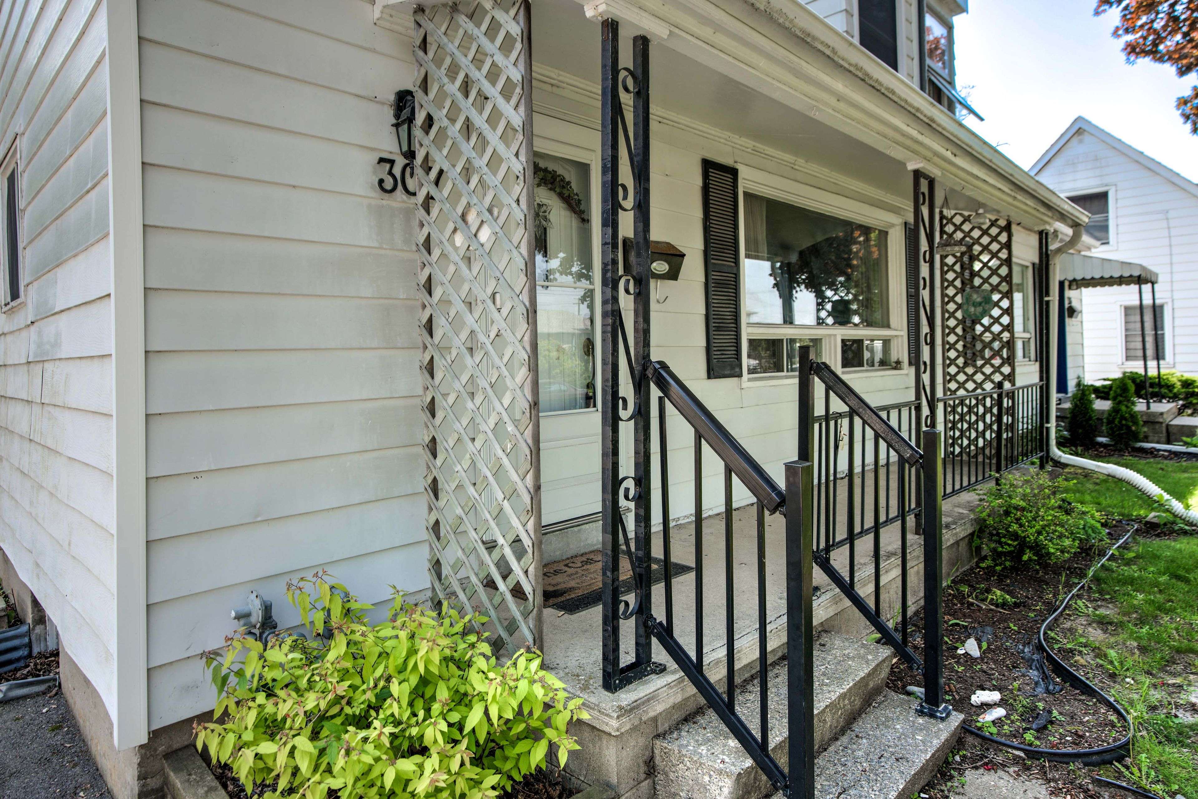 Kingston, ON K7L 4T4,307 Palace RD