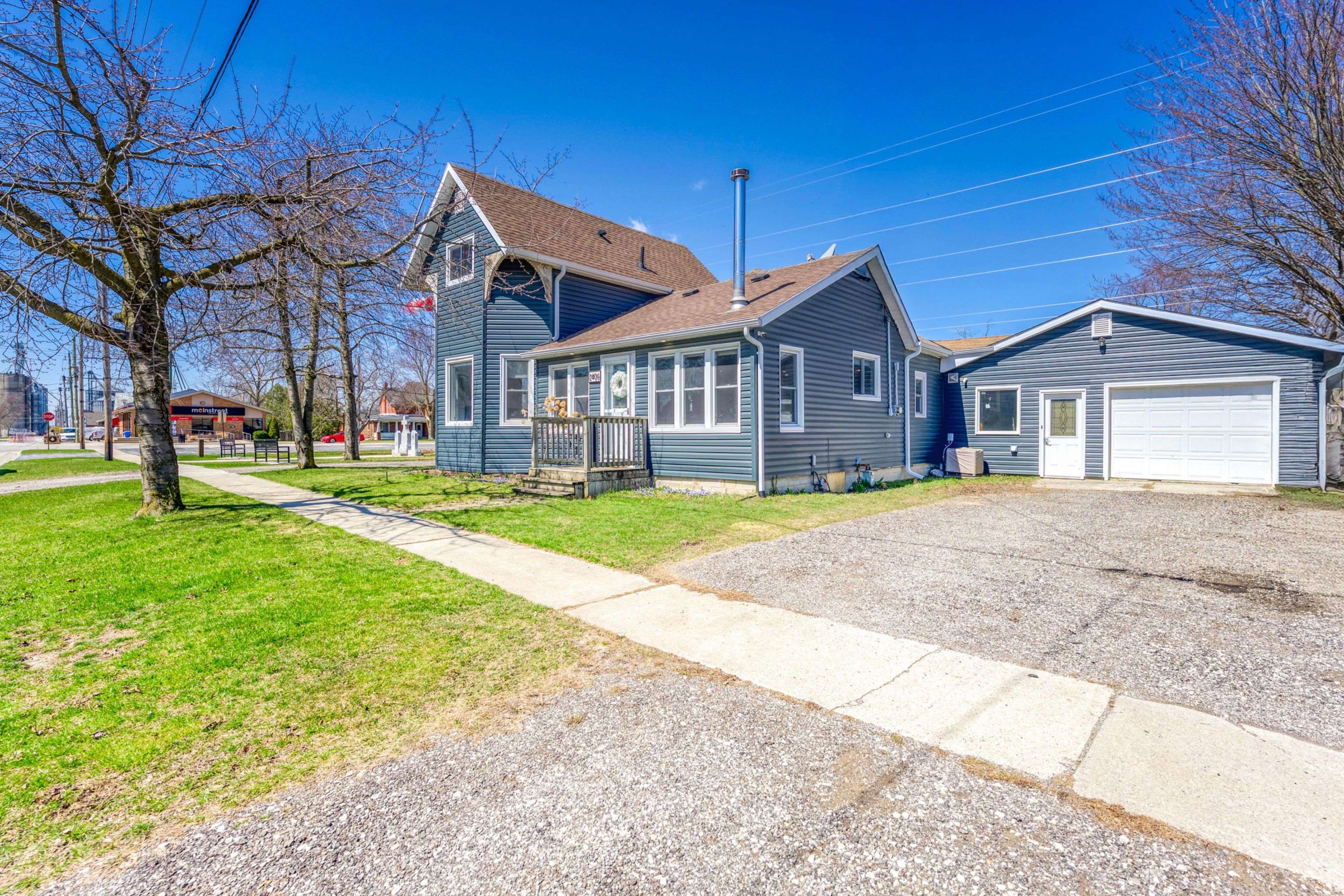 St. Clair, ON N0N 1B0,2406 Jane ST
