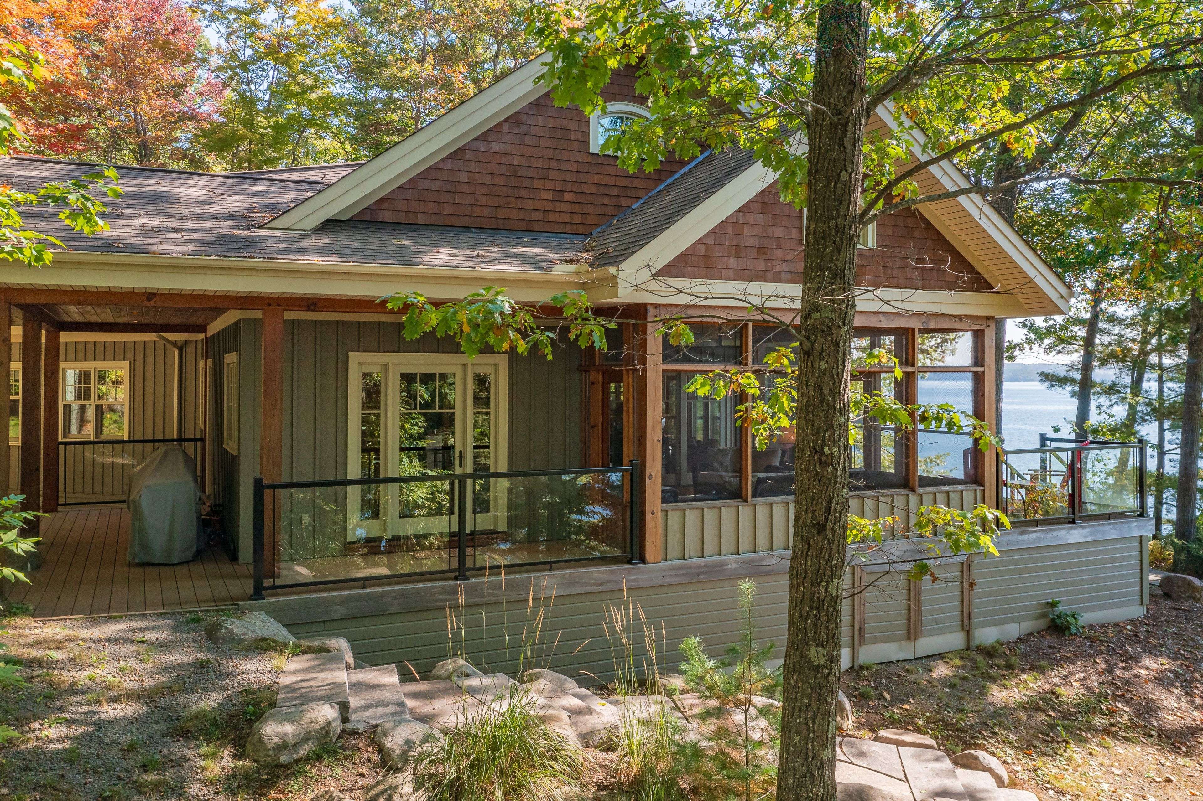 Muskoka Lakes, ON P0B 1M0,0 Roberts IS