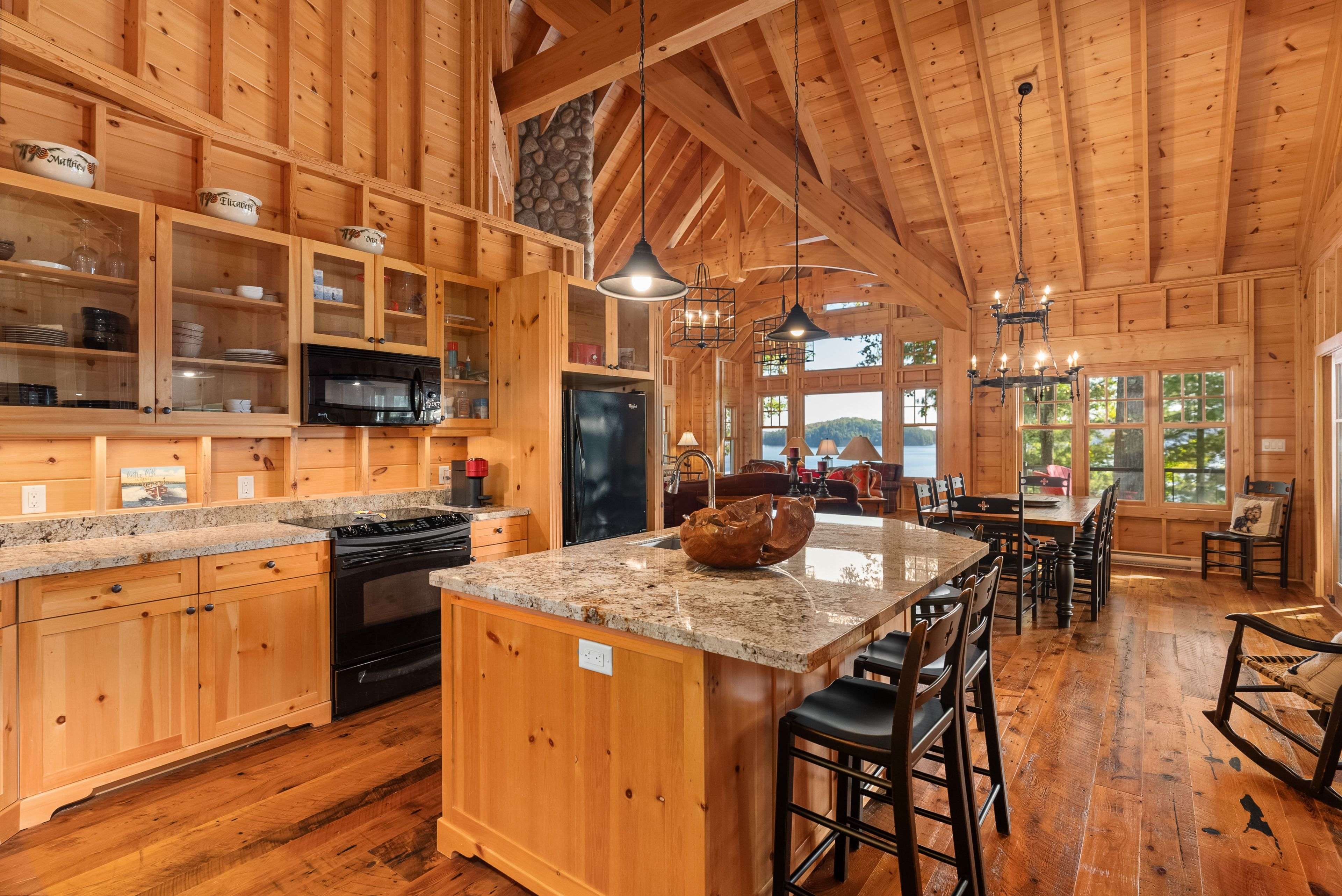 Muskoka Lakes, ON P0B 1M0,0 Roberts IS