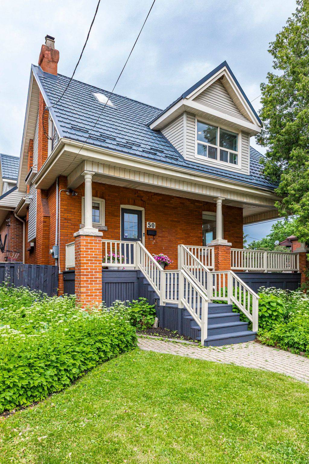50 Hyde Park AVE, Hamilton, ON L8P 4M7