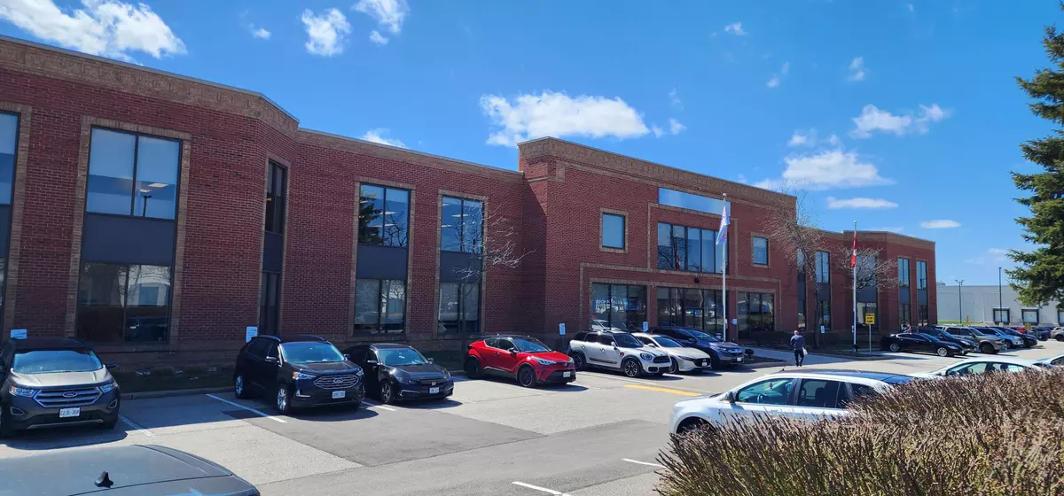 Mississauga, ON L5R 0A2,5860 CHEDWORTH WAY