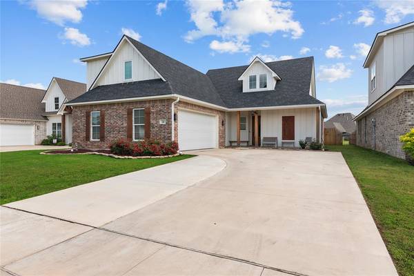 24 Turtle Creek Drive, Benton, LA 71006