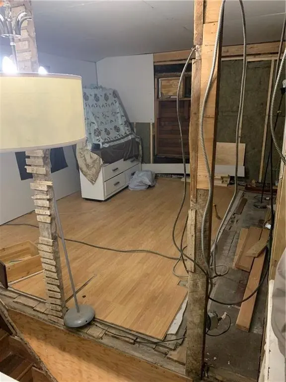 Staten Island, NY 10302,12 Trantor PL