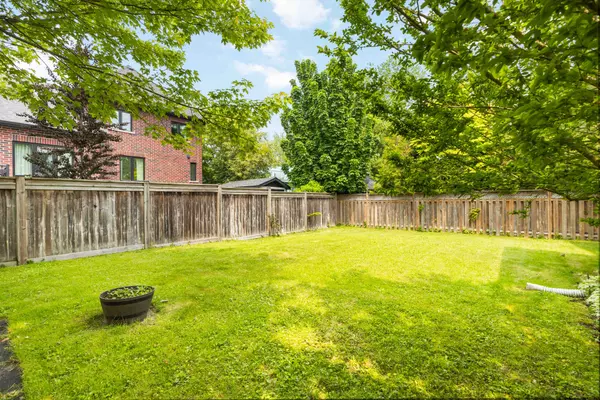 Ajax, ON L1S 1B9,3050 Ebony ST