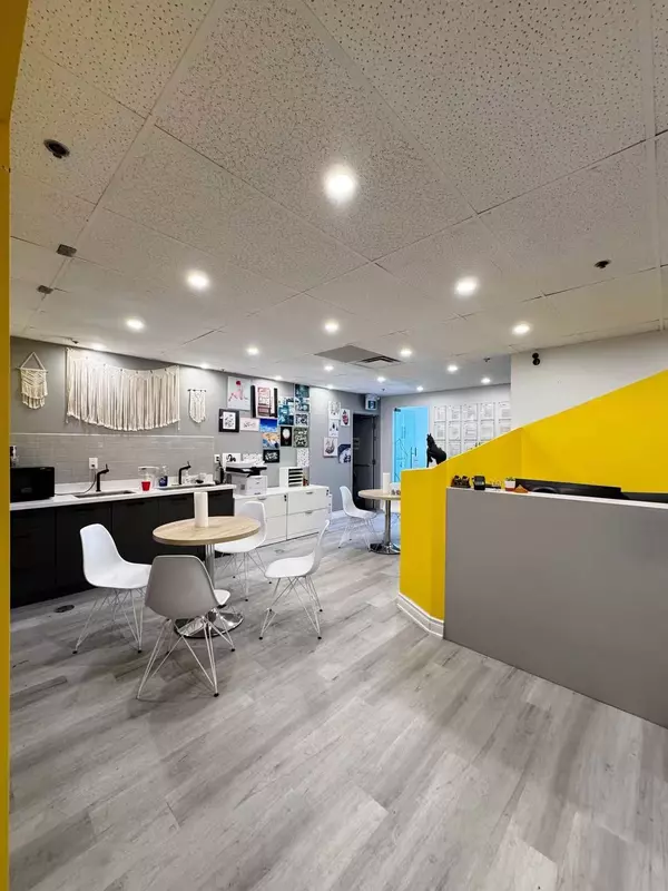 Markham, ON L3R 0N8,7077 Kennedy RD #201