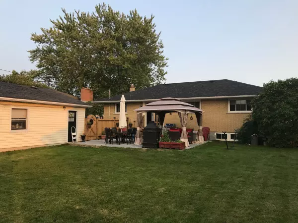 70 Briscoe ST, Loyalist, ON K7N 1G1