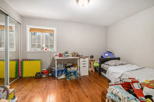 Carlington - Central Park, ON K1Z 8A8,1384 Chatelain AVE