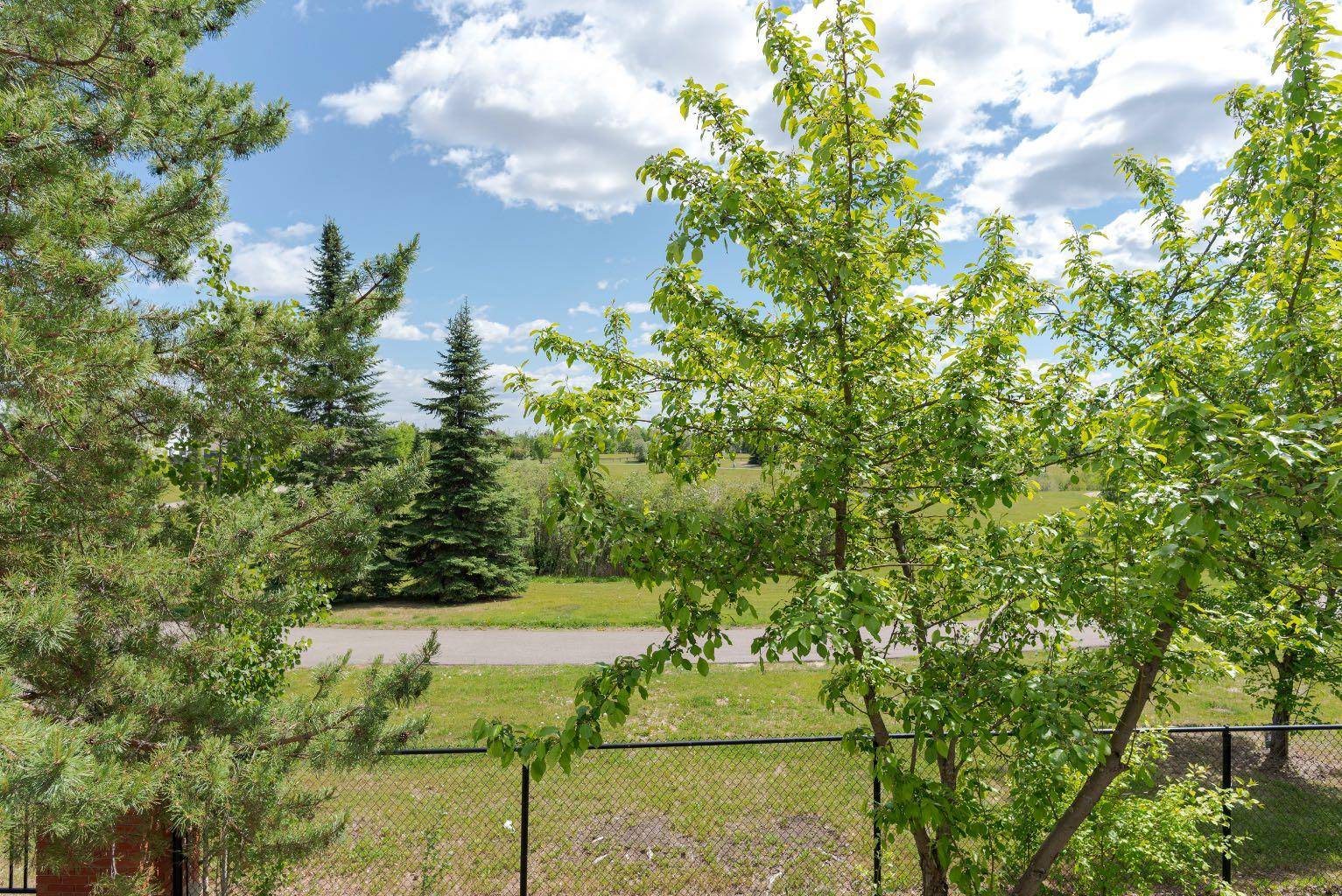 Fort Mcmurray, AB T9K 2N6,101 Langevin RD #14
