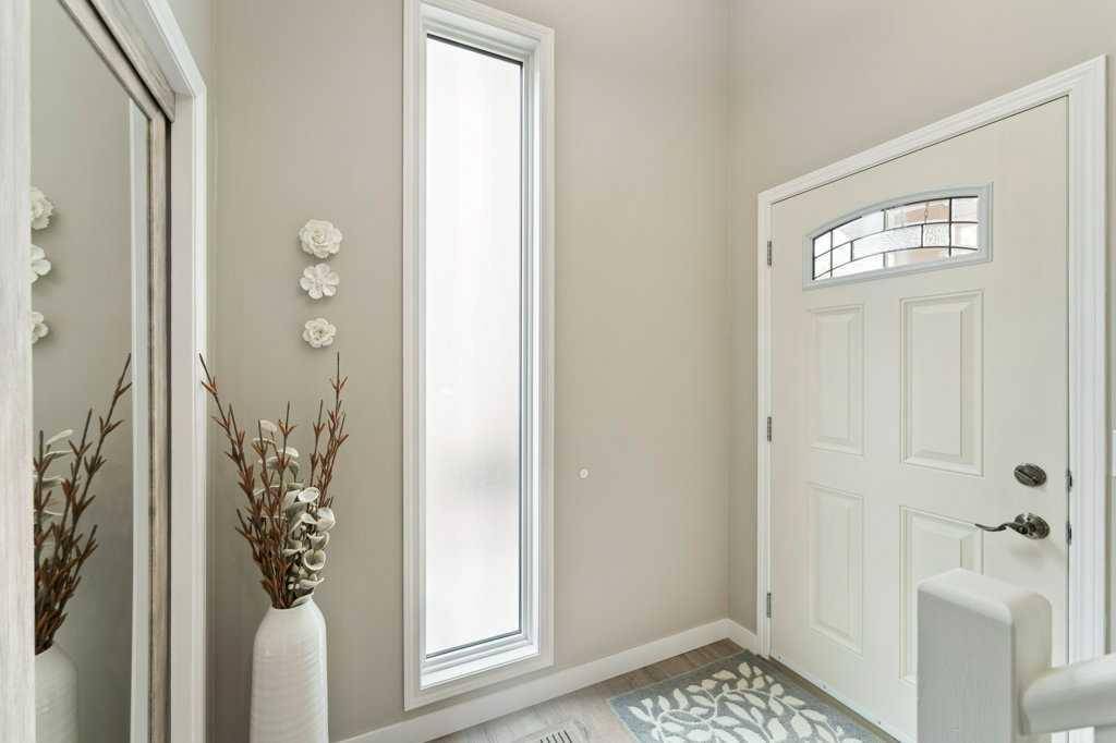 Calgary, AB T1Y 4C3,96 Templehill DR Northeast