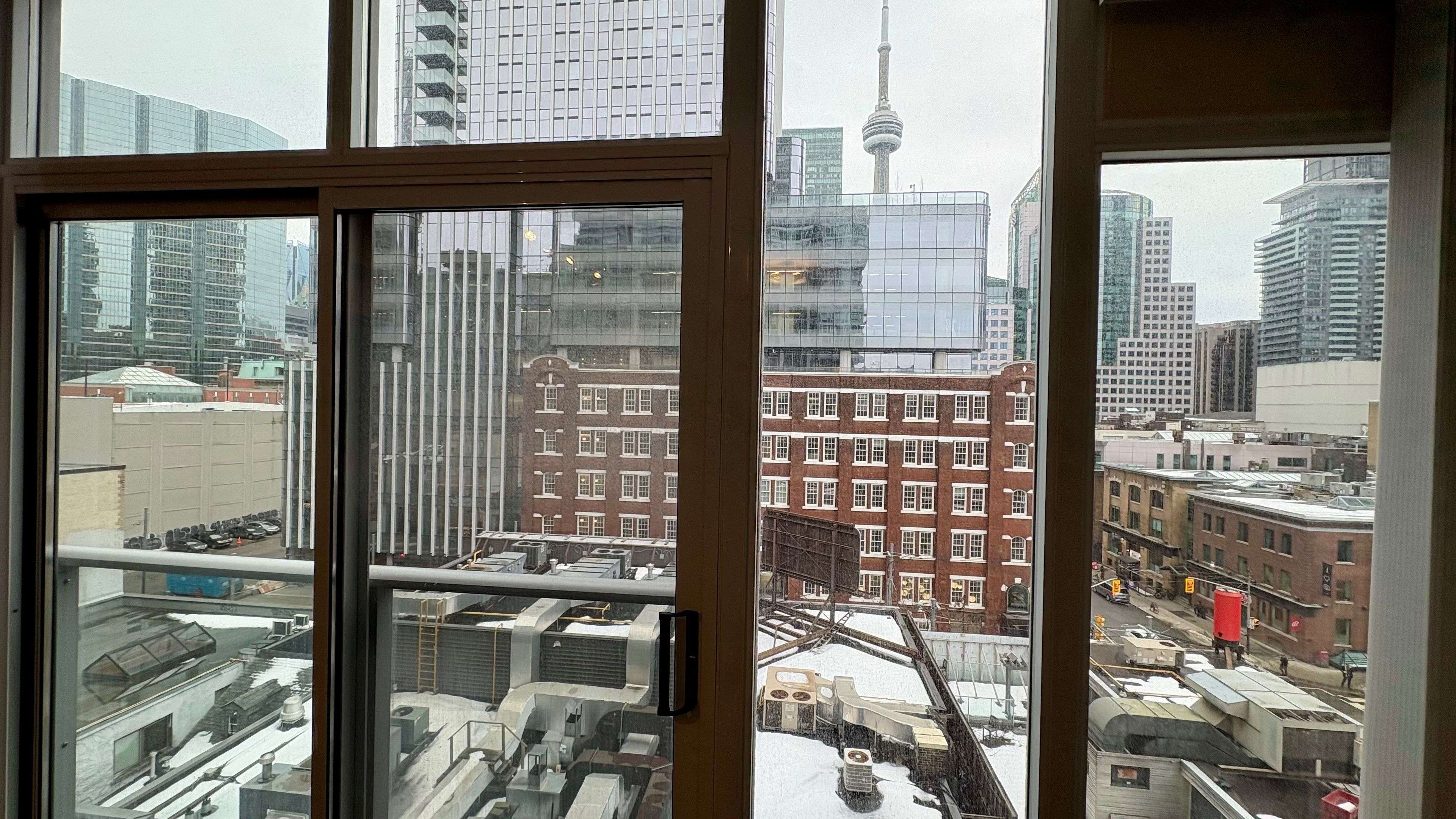 Toronto C01, ON M5V 3H9,21 Nelson ST #707