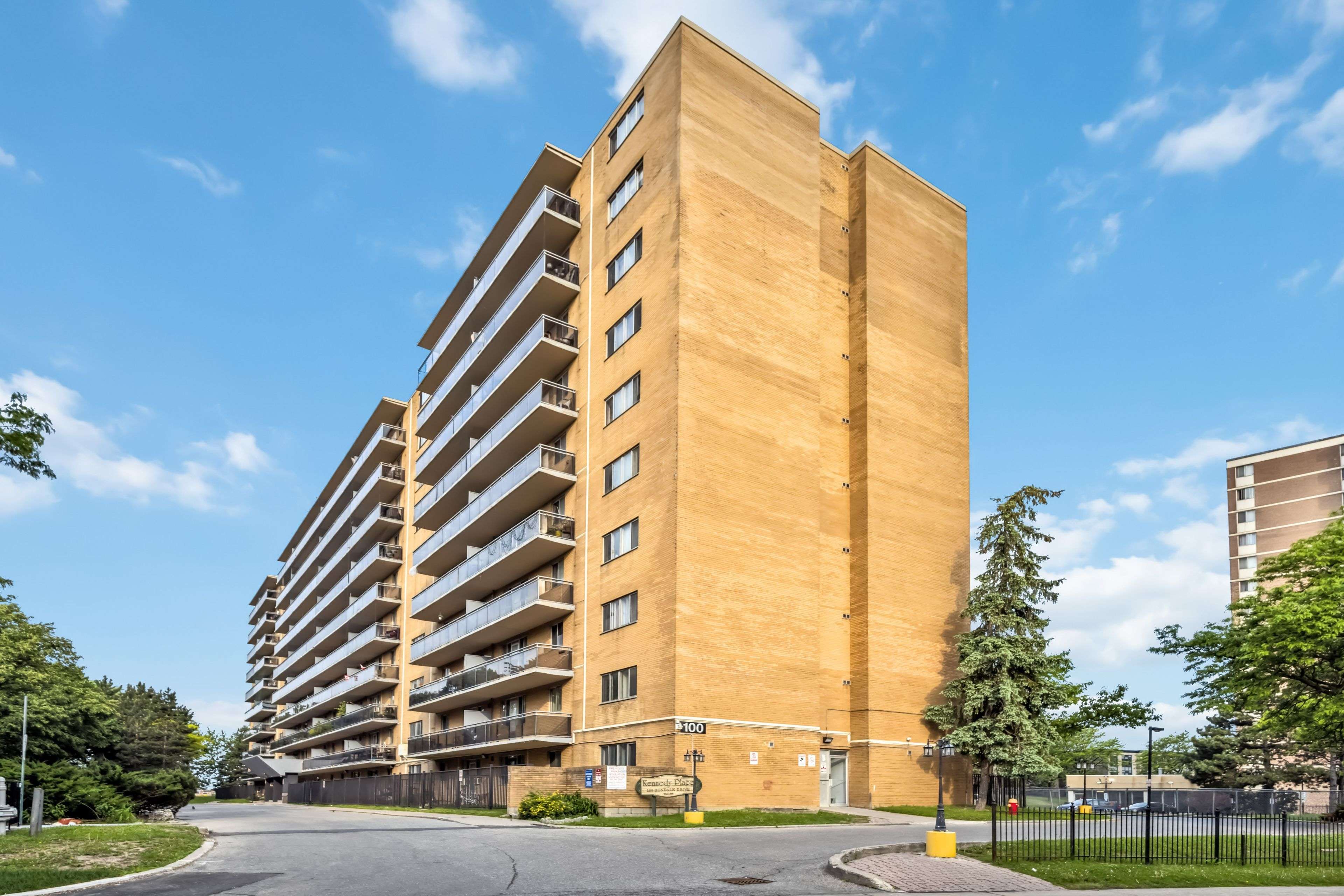 100 Dundalk DR #410, Toronto E04, ON M1P 4V2