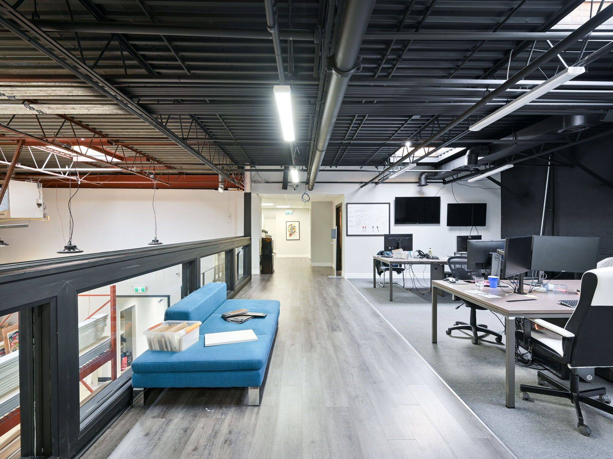 40 Pippin RD #6, Vaughan, ON L4K 4M6