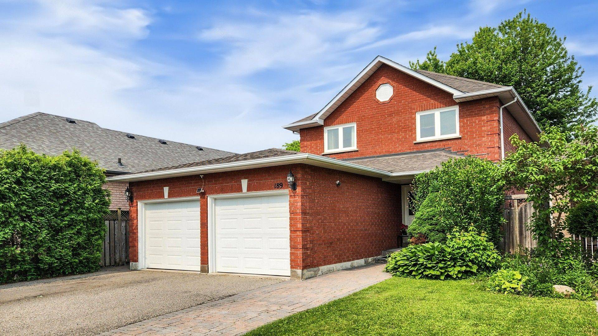 Vaughan, ON L4H 1G5,189 Castlepoint DR E