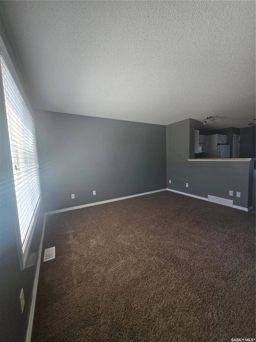 Estevan, SK S4A 2X4,1621 First STREET #4