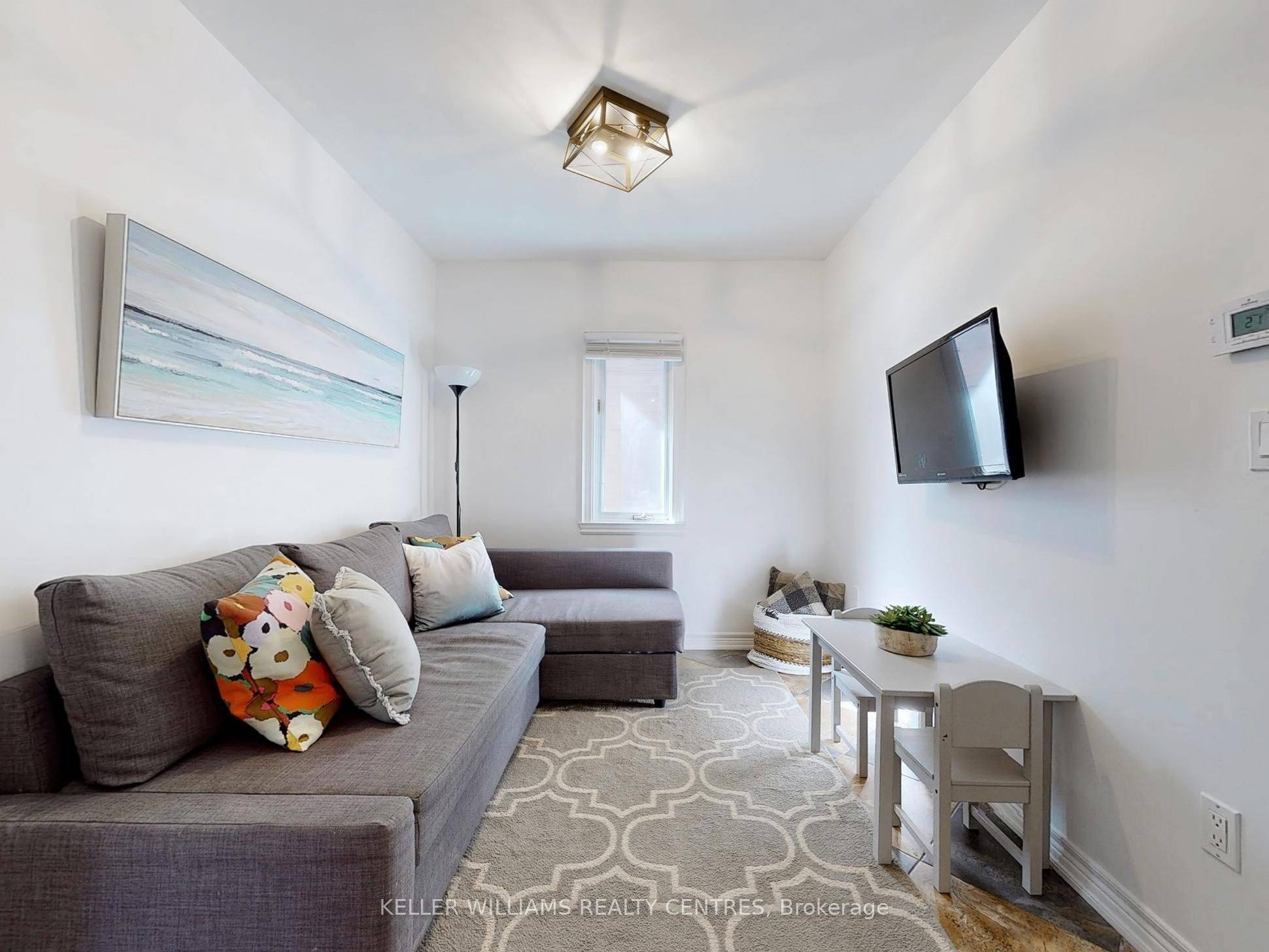 Toronto W03, ON M6N 3H7,257 Blackthorn AVE