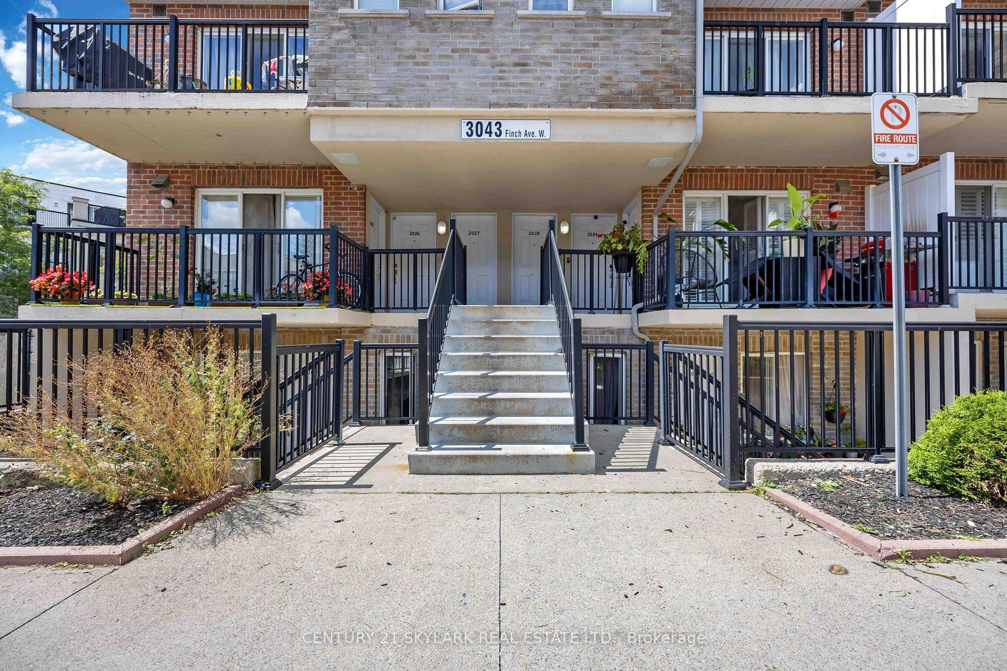 Toronto W05, ON M9M 0A4,3043 Finch AVE #2027