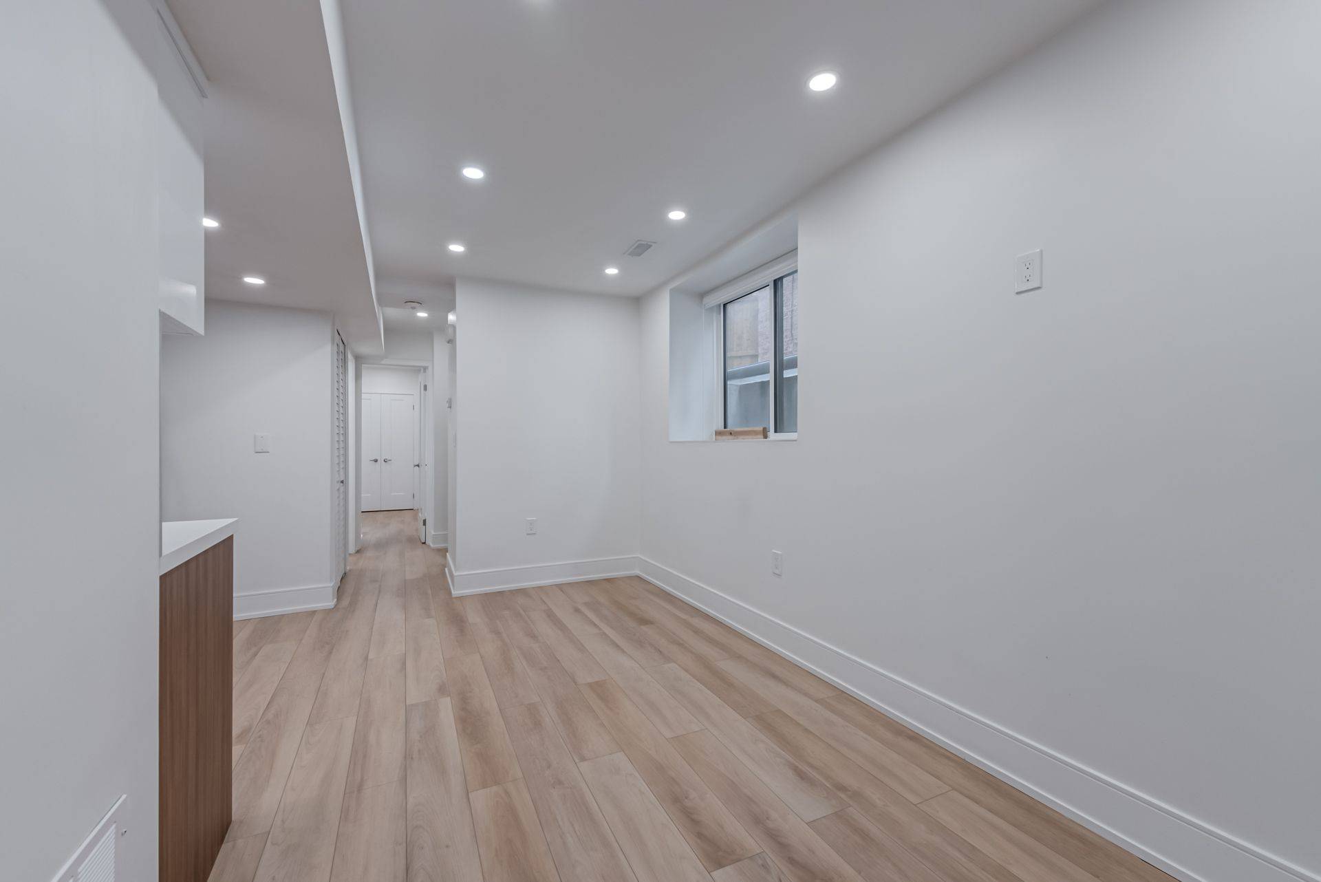 Toronto W02, ON M6H 2X6,885B Dovercourt RD #Lower