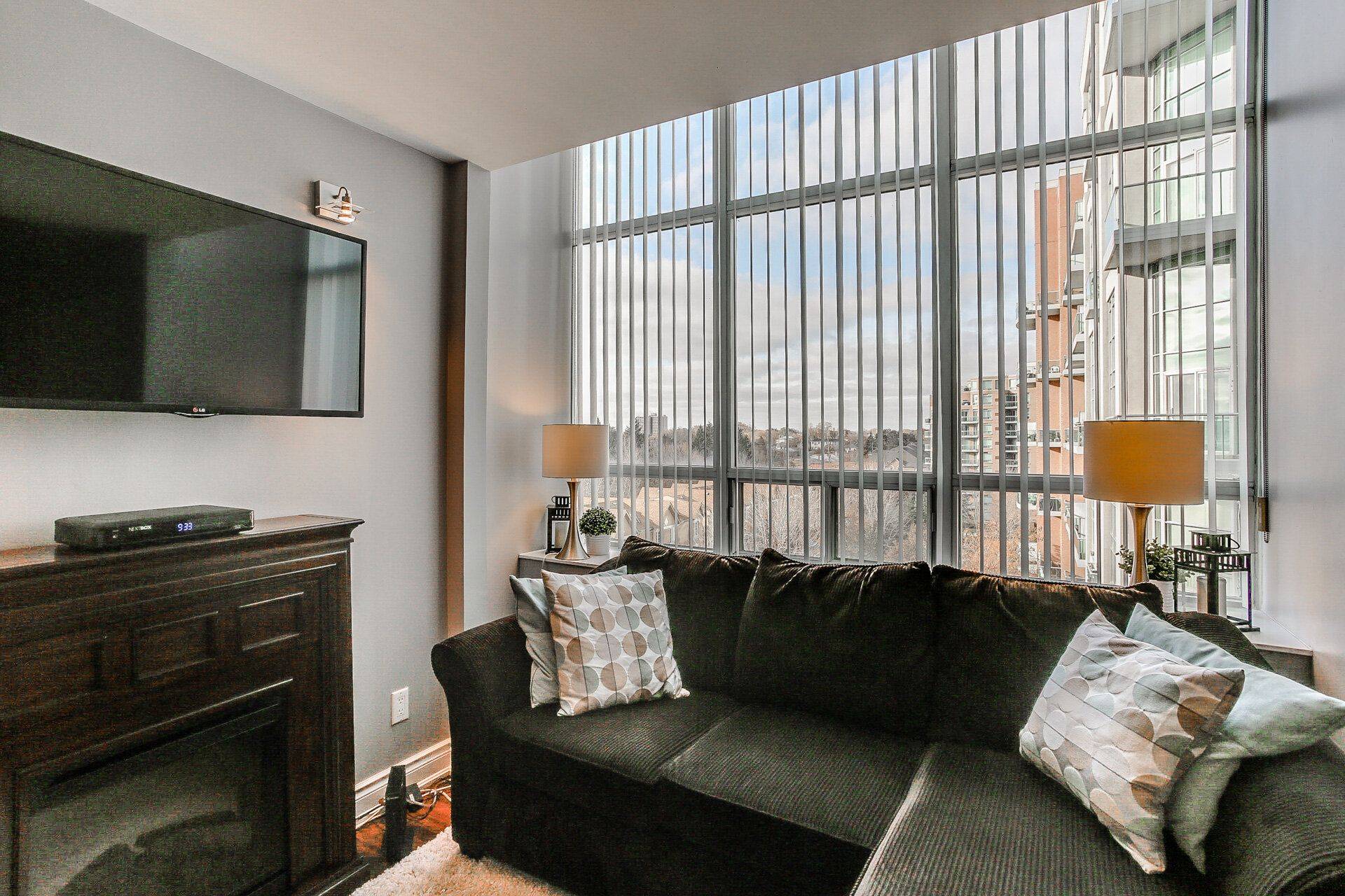 Toronto W06, ON M8Y 4G6,300 Manitoba ST #426