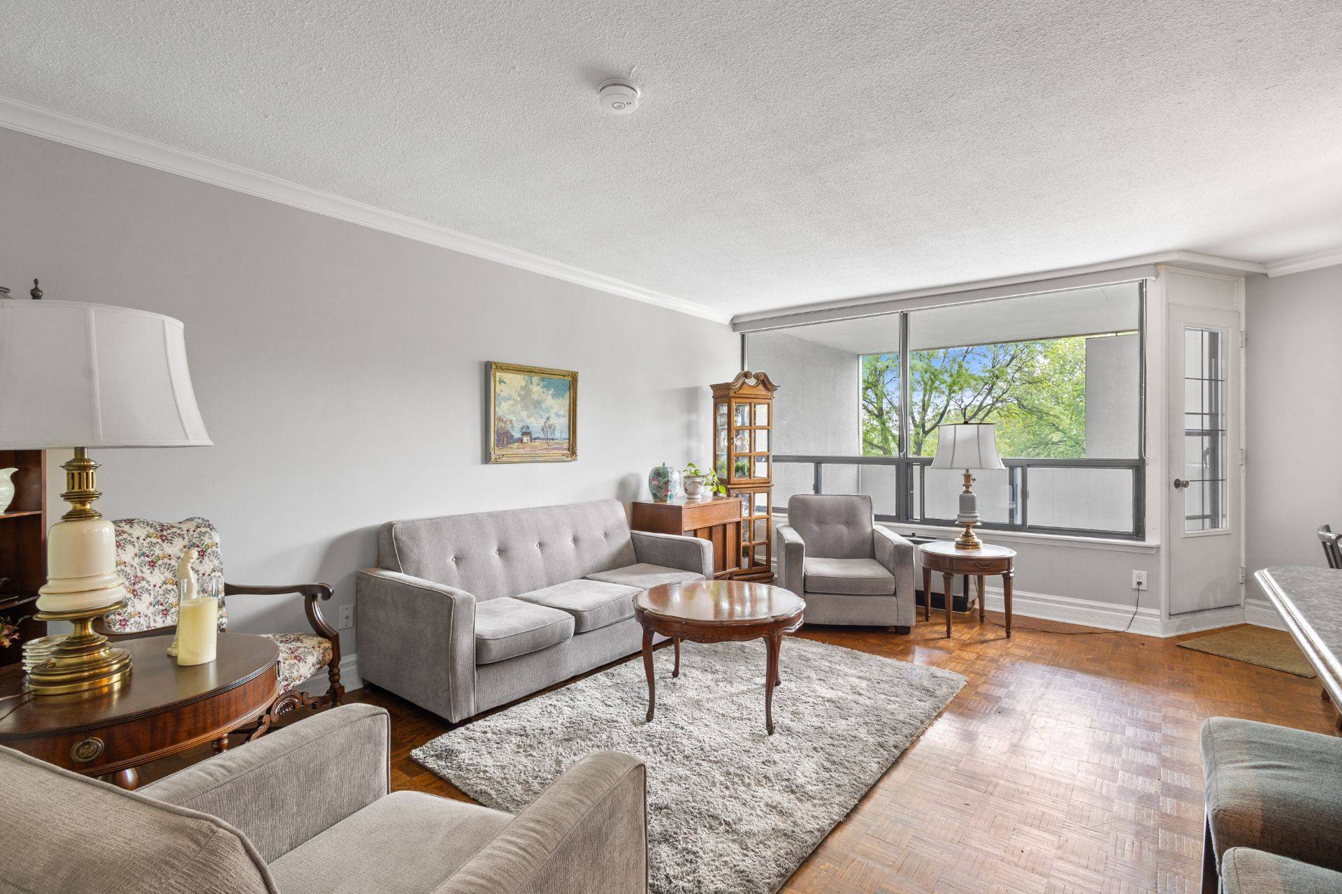 Toronto W08, ON M9C 4X8,296 Mill RD #A14
