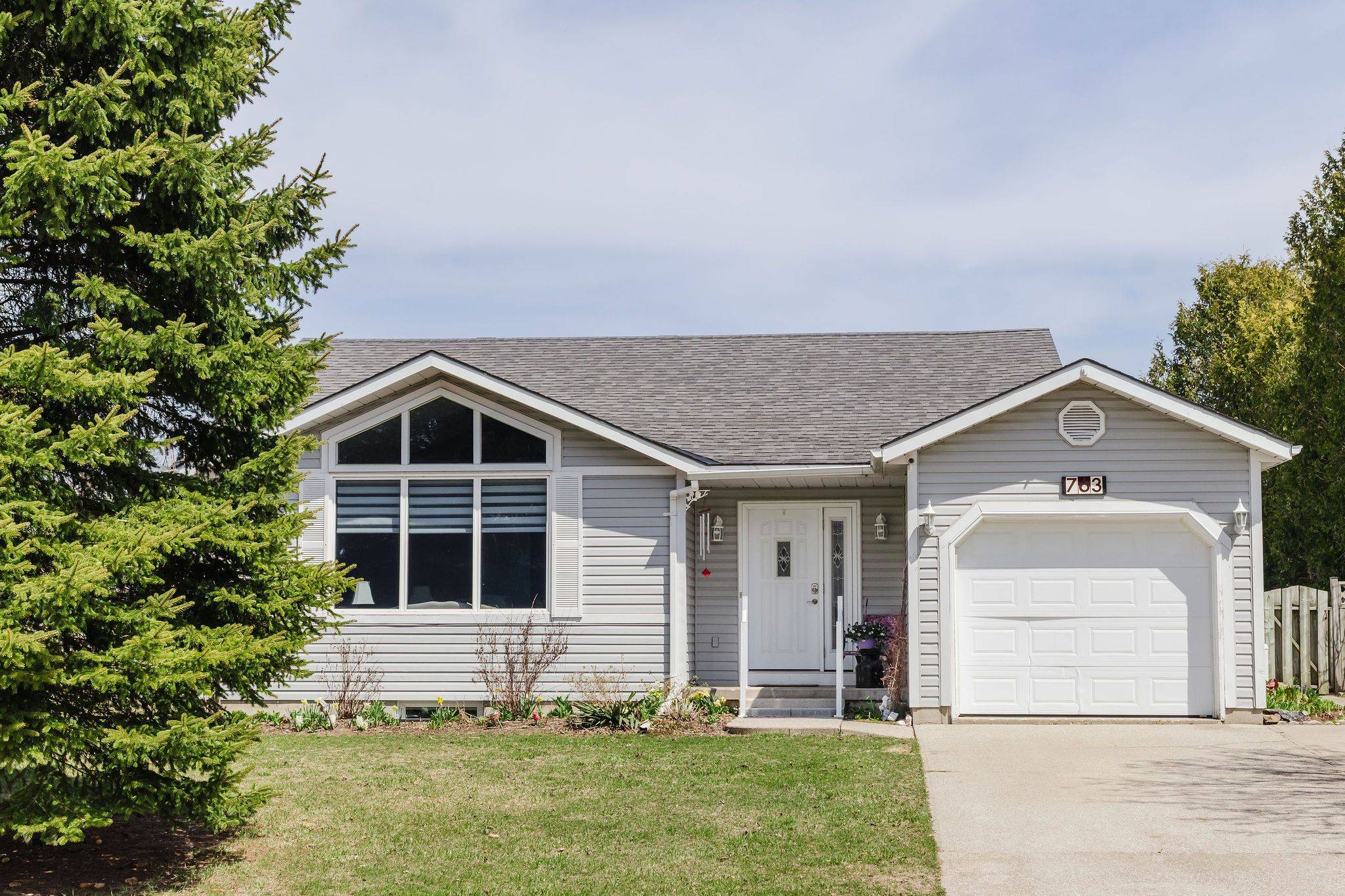 763 Bradford ST, Saugeen Shores, ON N0H 2C0
